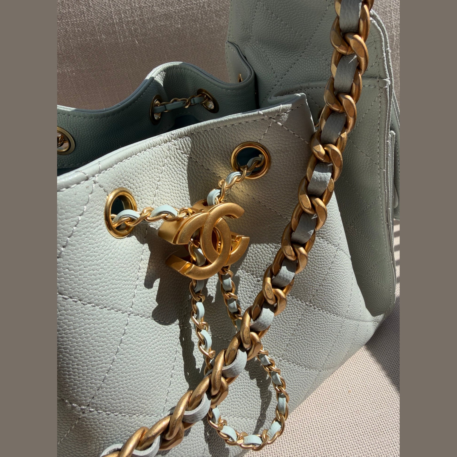 Chanel 25 small במלאי