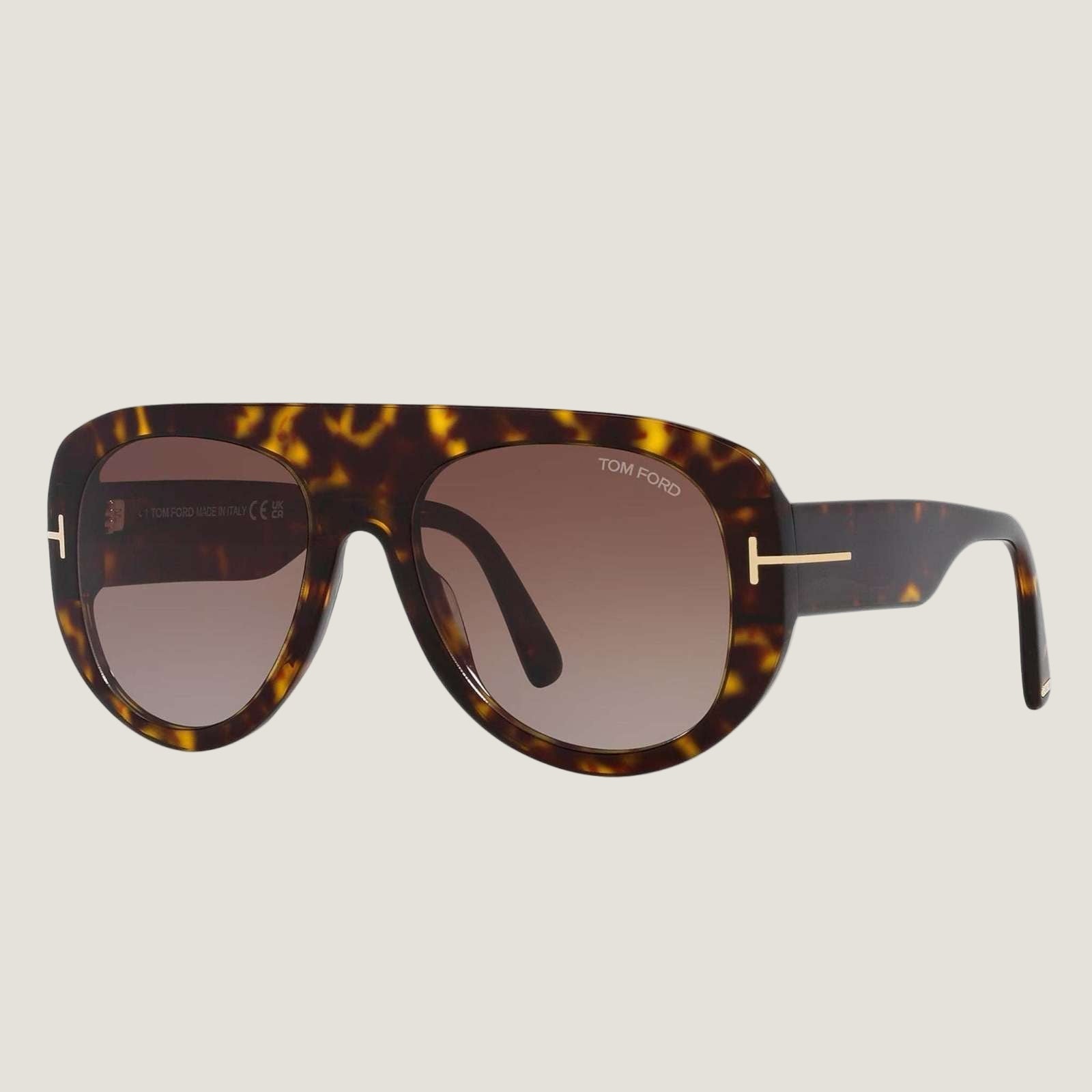 Image of משקפי שמש TOM FORD, מסגרת פלסטיק מנומרת, הגנה 100% UVA/UVB, רפידות אף מתכווננות, באריזה ממותגת.