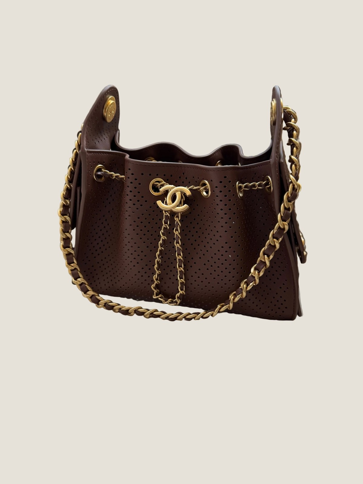 Image of Chanel 25 mini במלאי