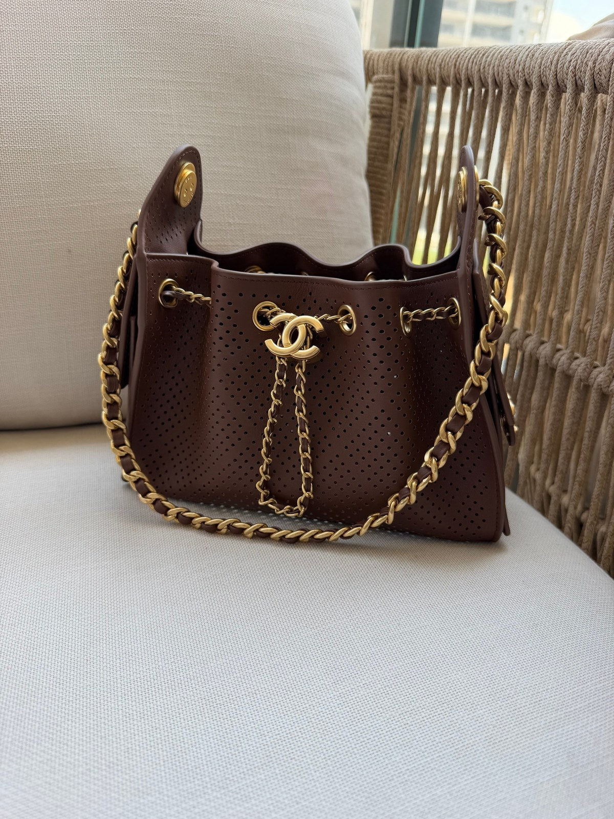 Image of Chanel 25 mini במלאי