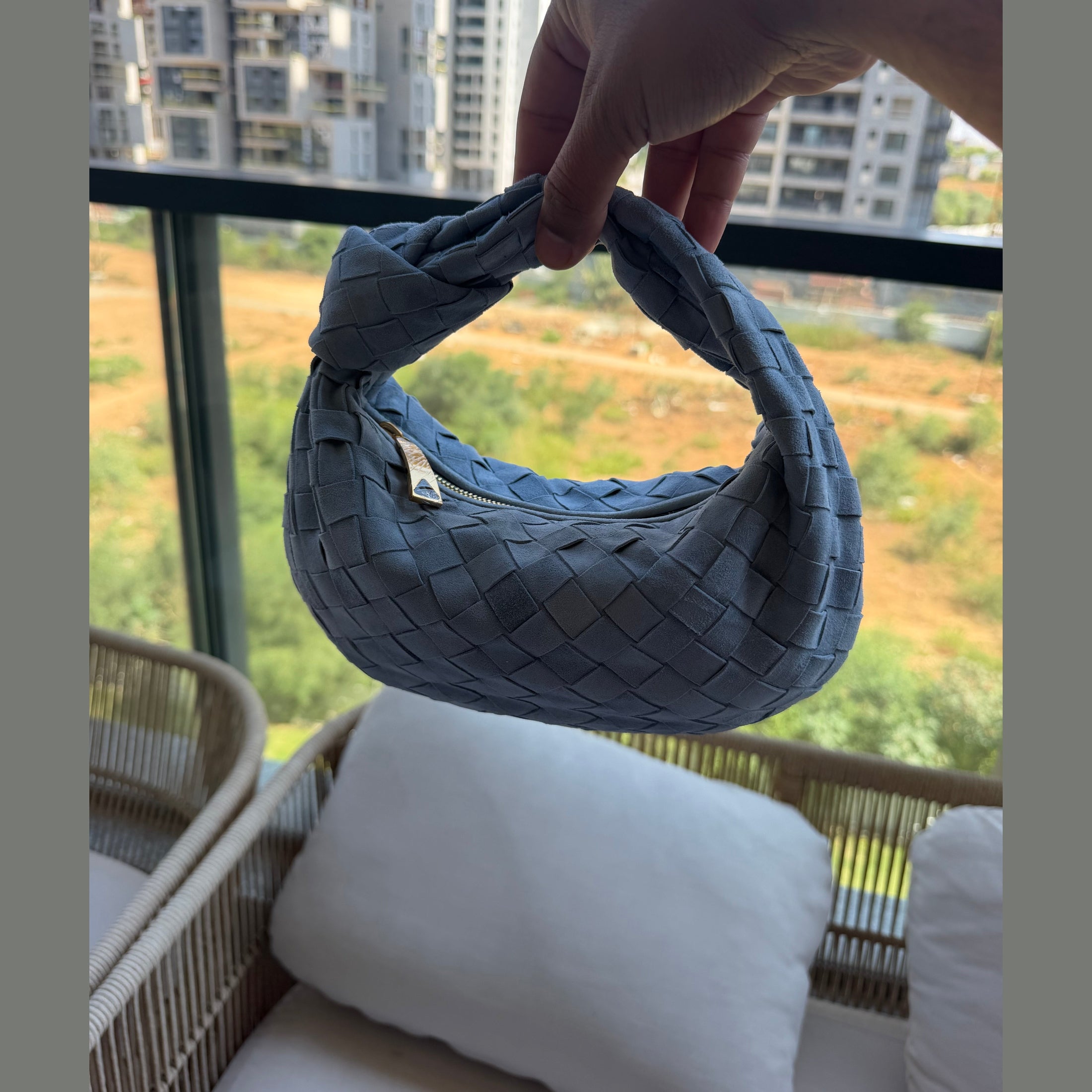 Image of Bottega Veneta תיק במלאי