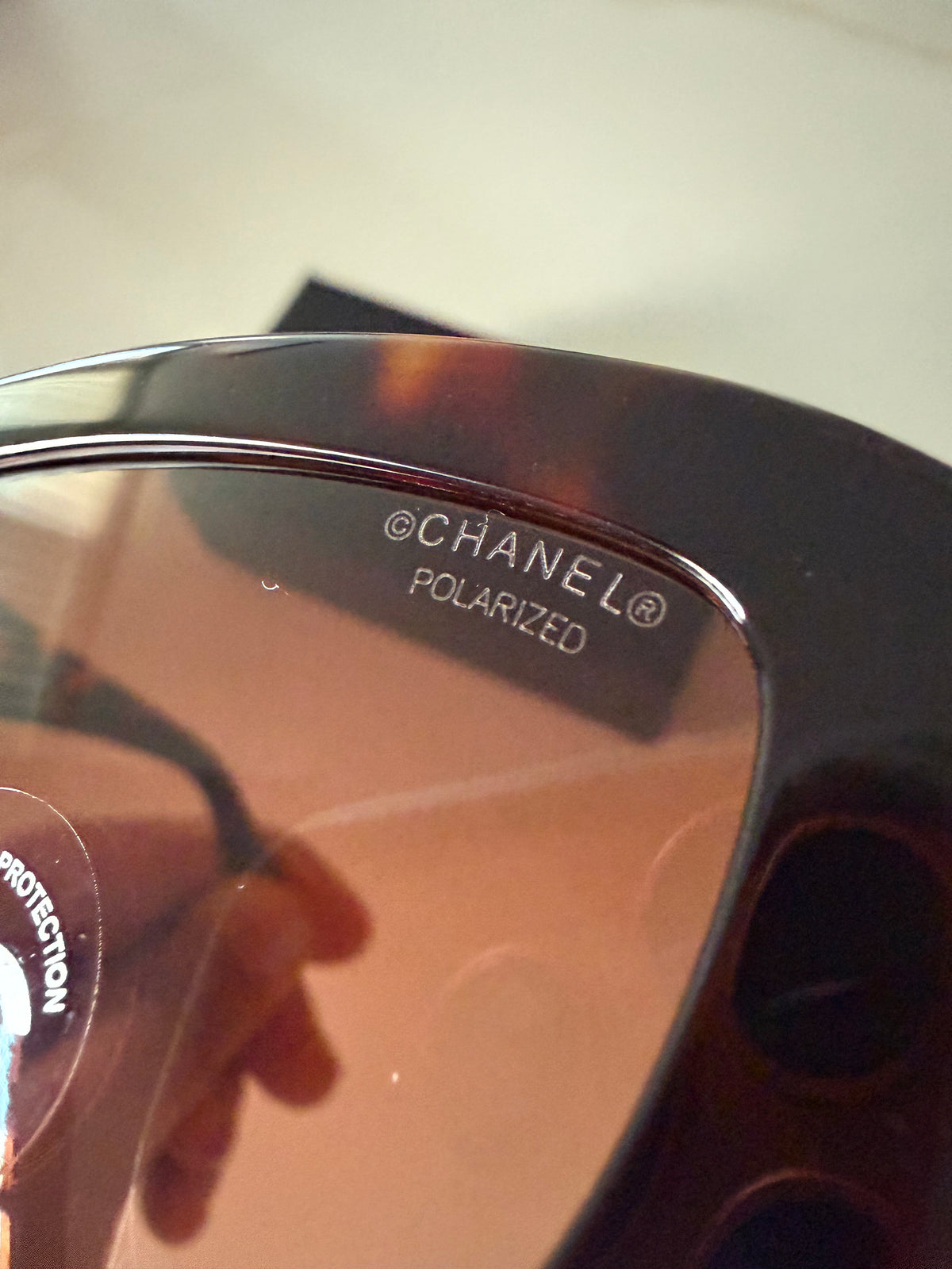משקפי שמש CHANEL במלאי
