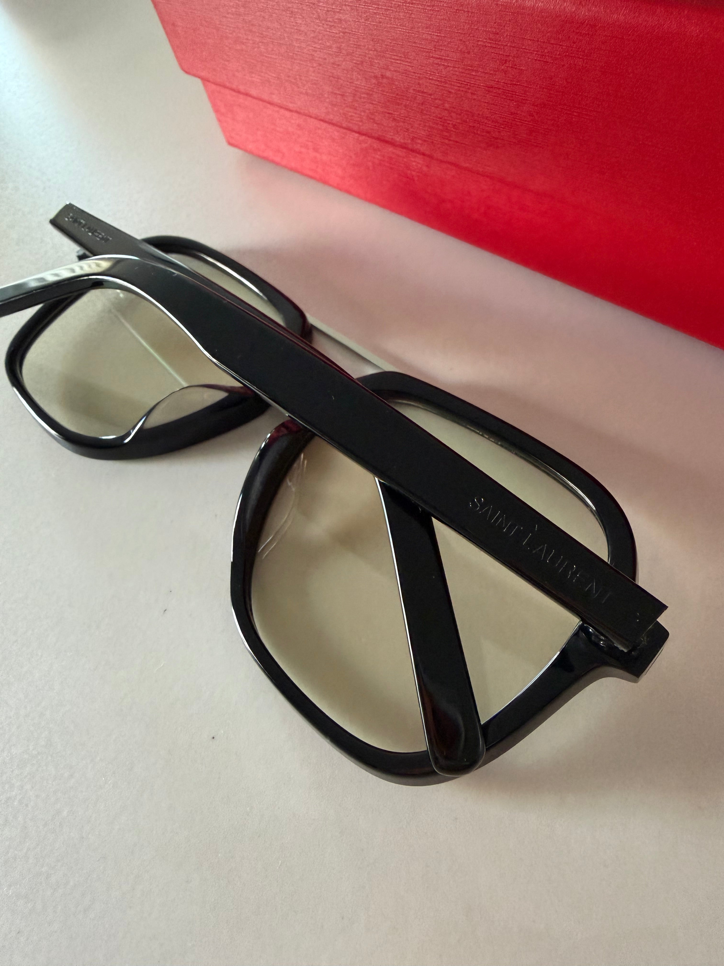 Image of Saint Laurent - משקפי שמש במלאי