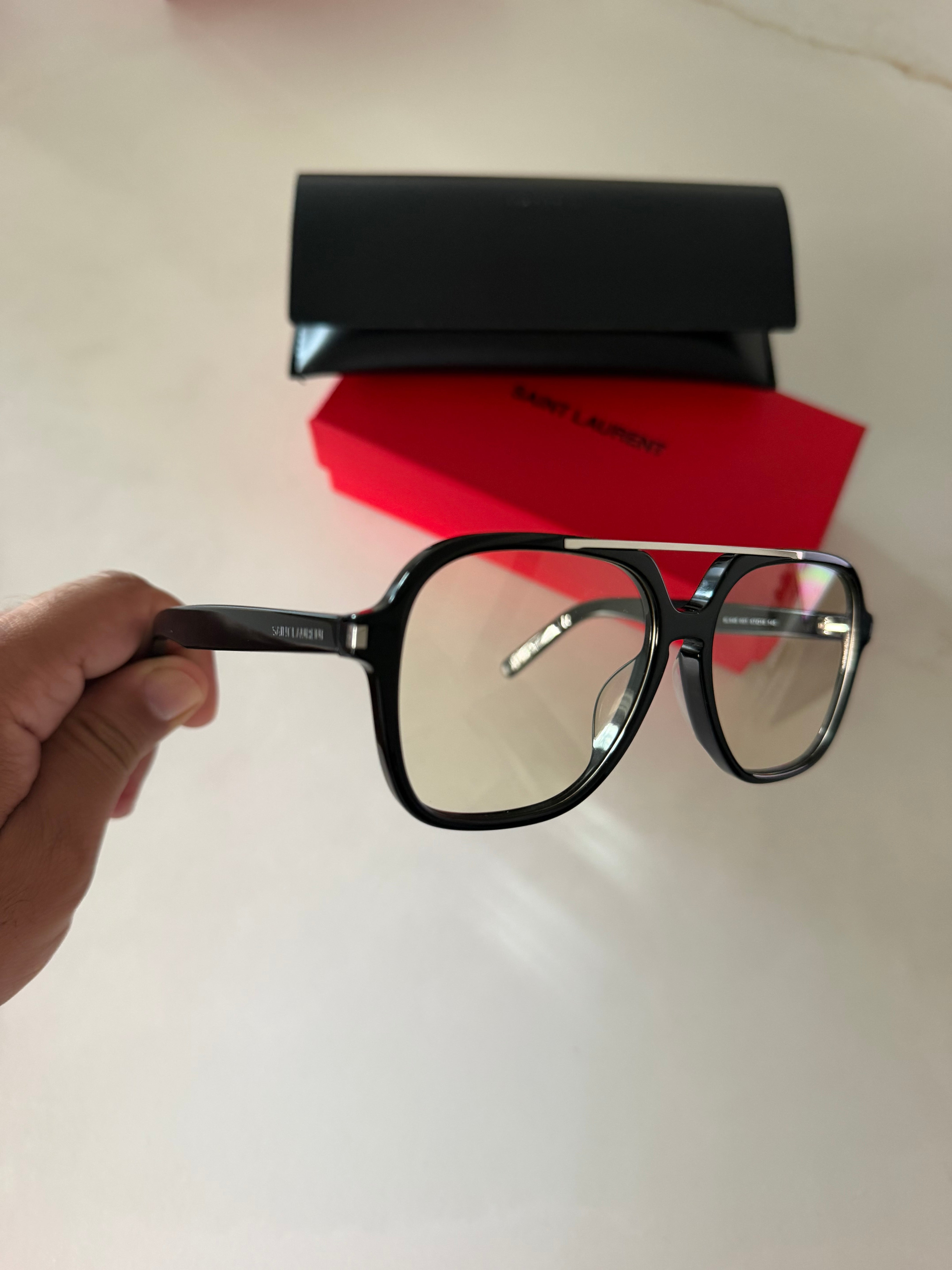 Image of Saint Laurent - משקפי שמש במלאי