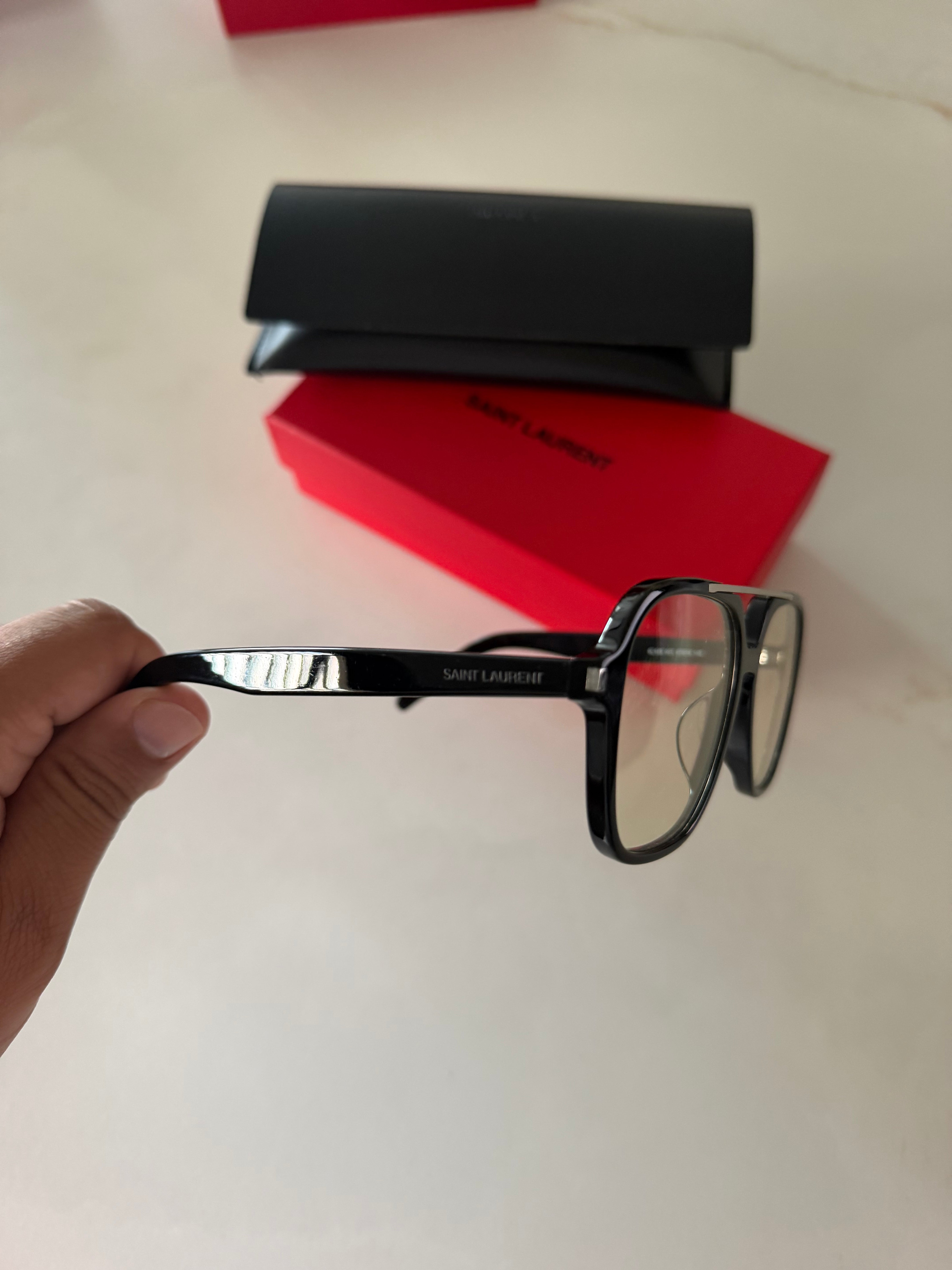 Image of Saint Laurent - משקפי שמש במלאי