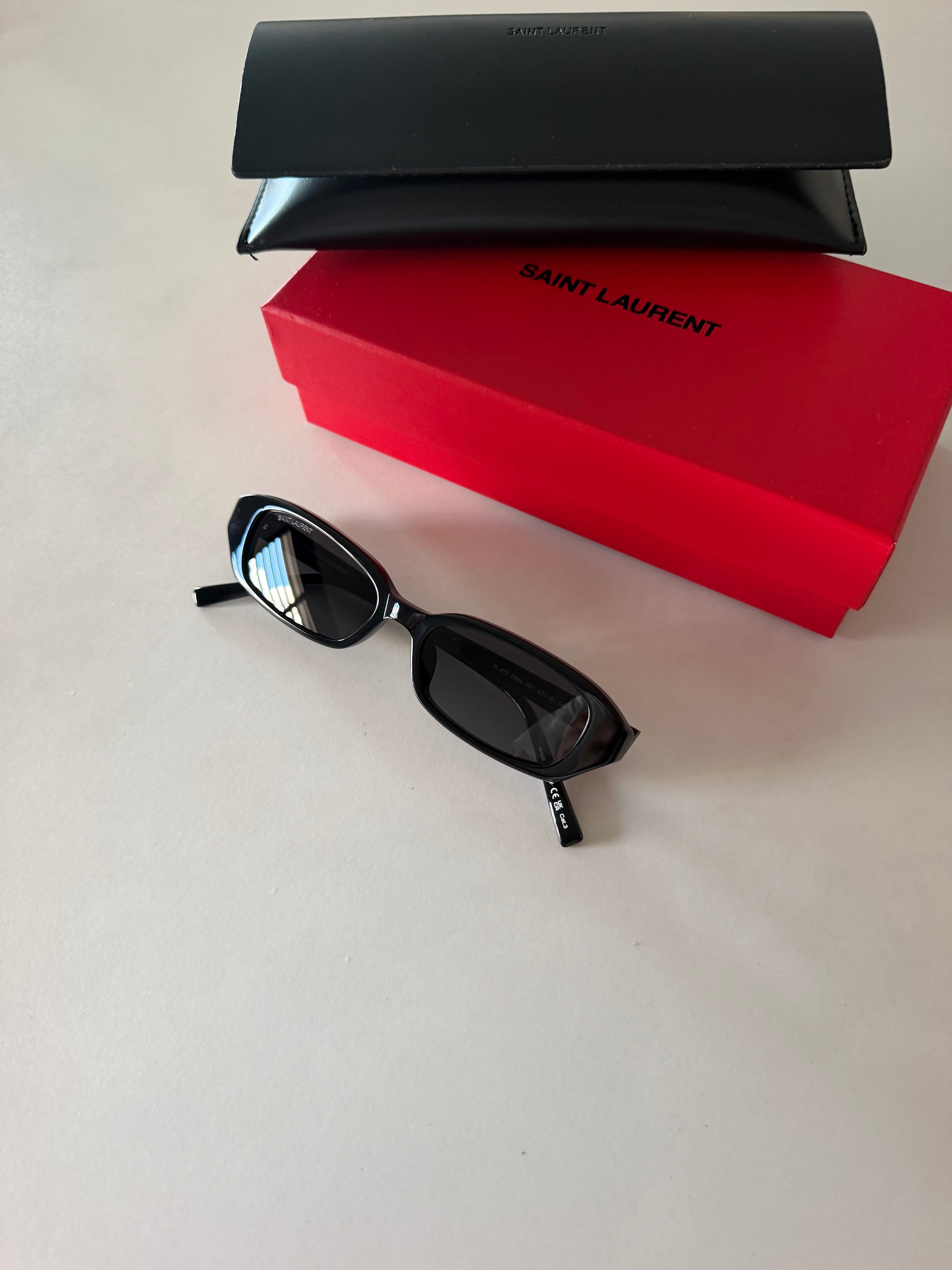 Image of Saint Laurent - משקפי שמש במלאי