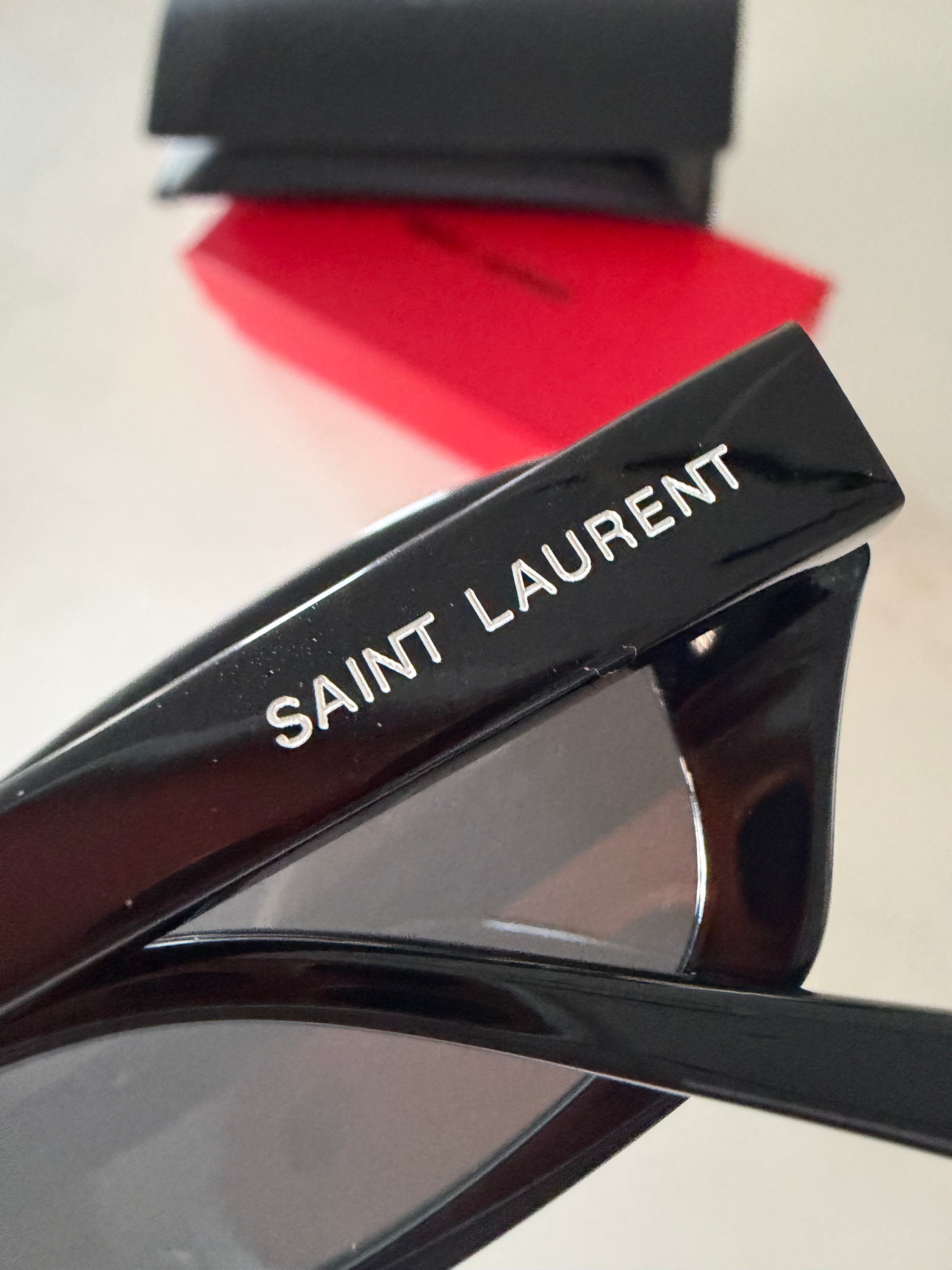 Image of Saint Laurent - משקפי שמש במלאי