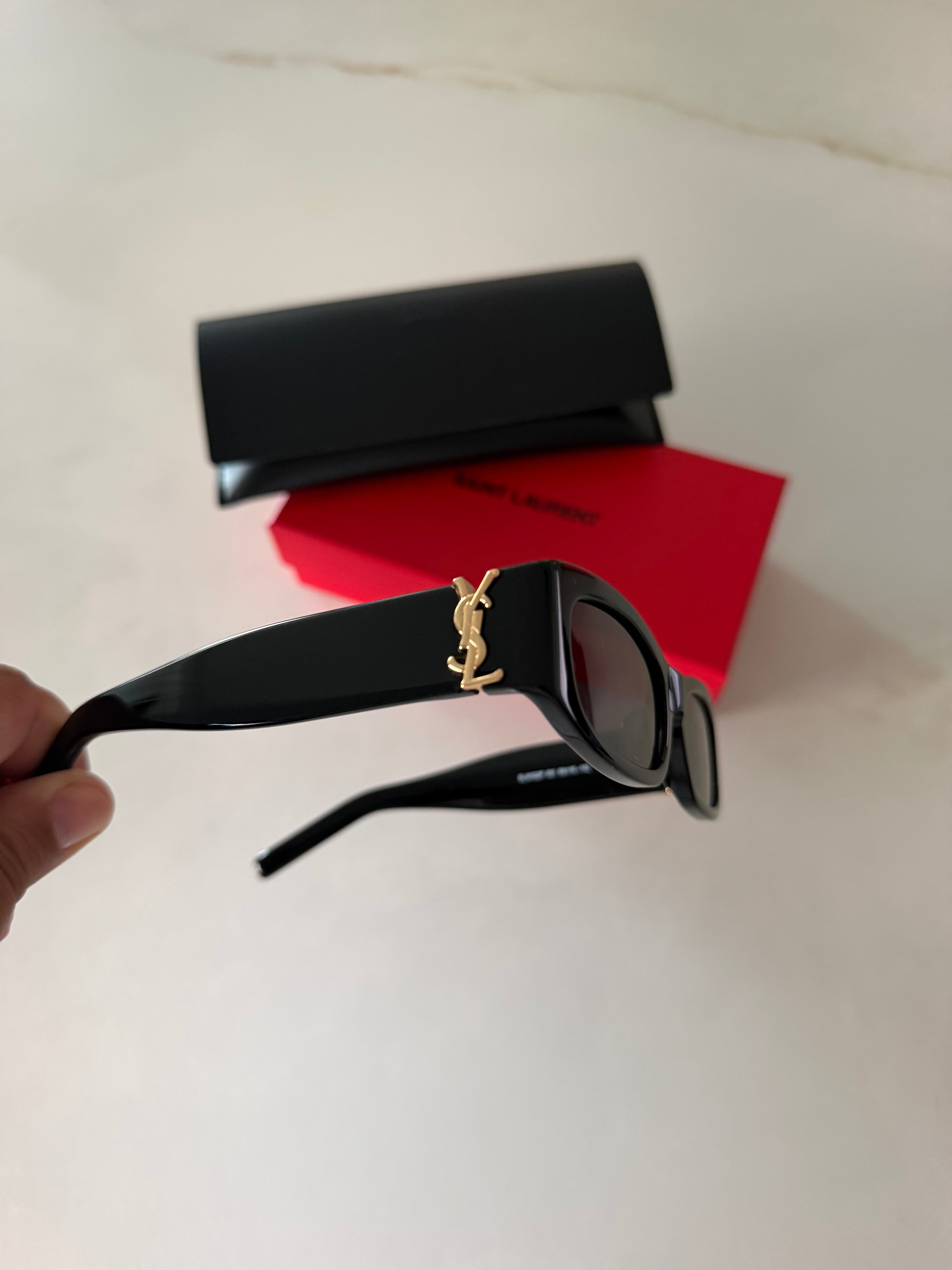 Image of Saint Laurent - משקפי שמש במלאי