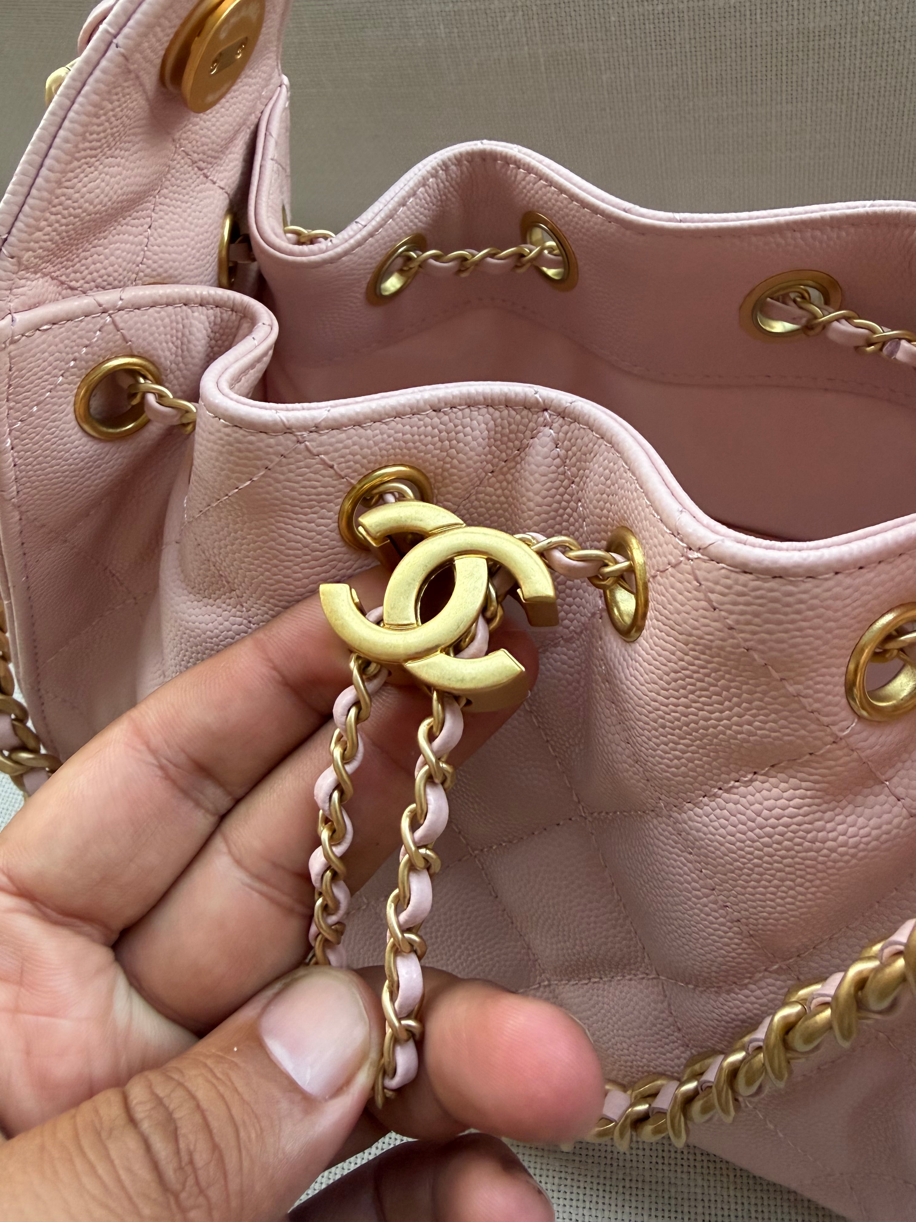 Image of Chanel 25 mini במלאי