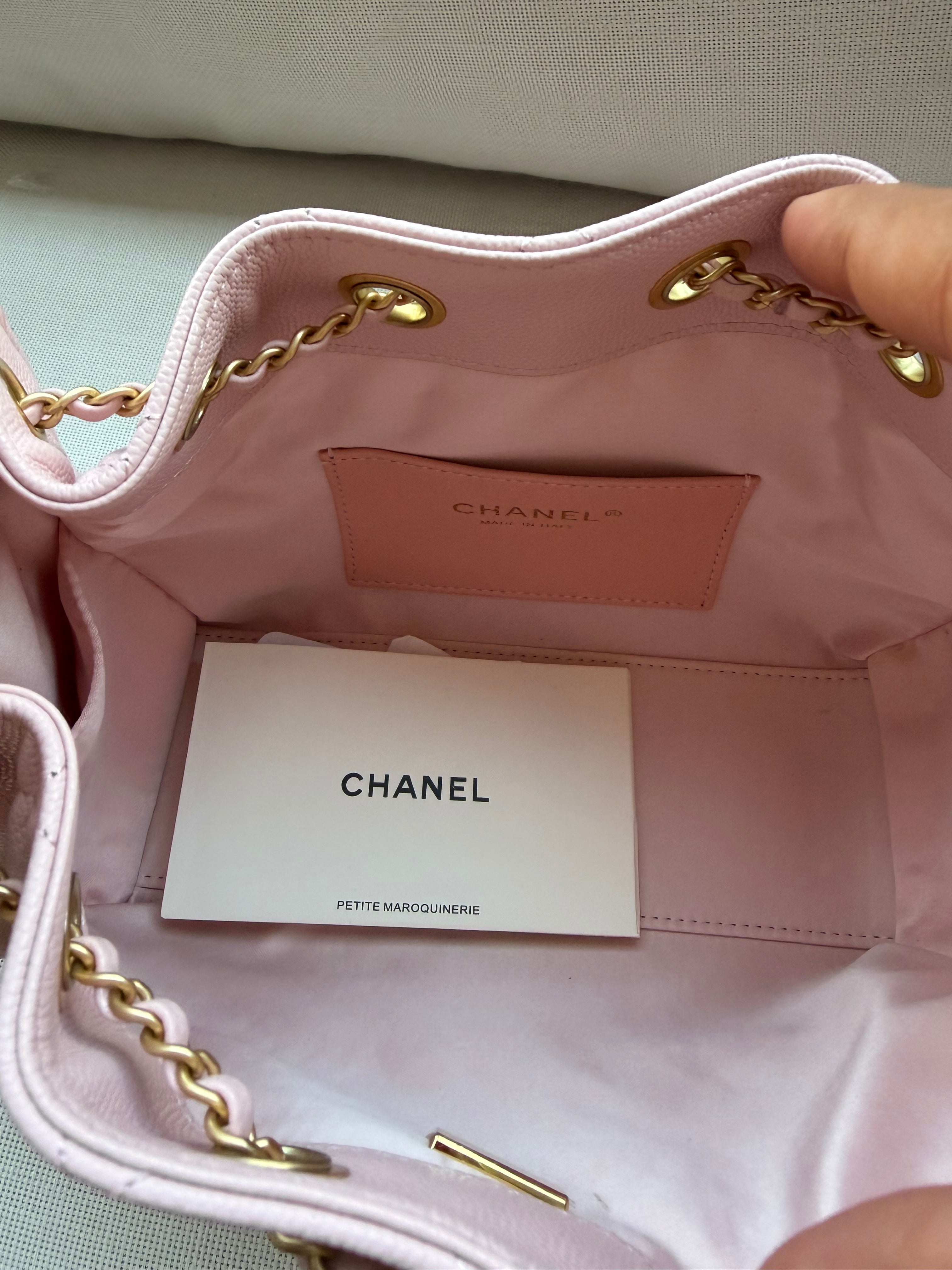 Image of Chanel 25 mini במלאי