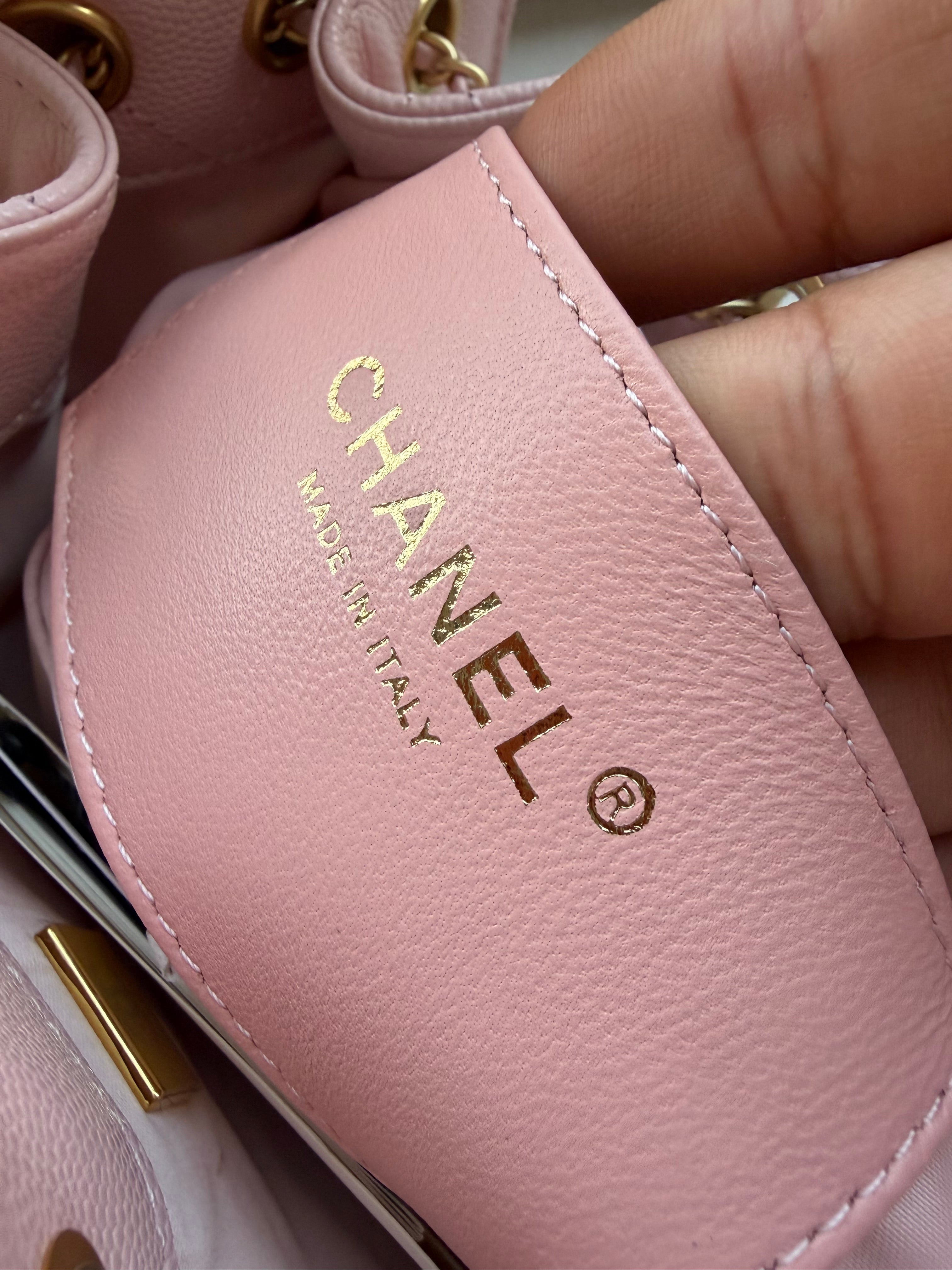 Image of Chanel 25 mini במלאי