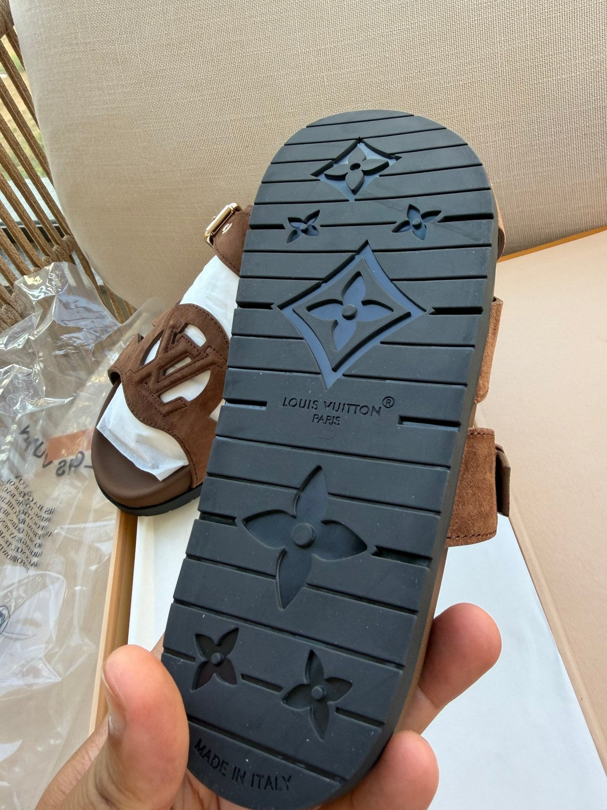 Image of LV sandals במלאי
