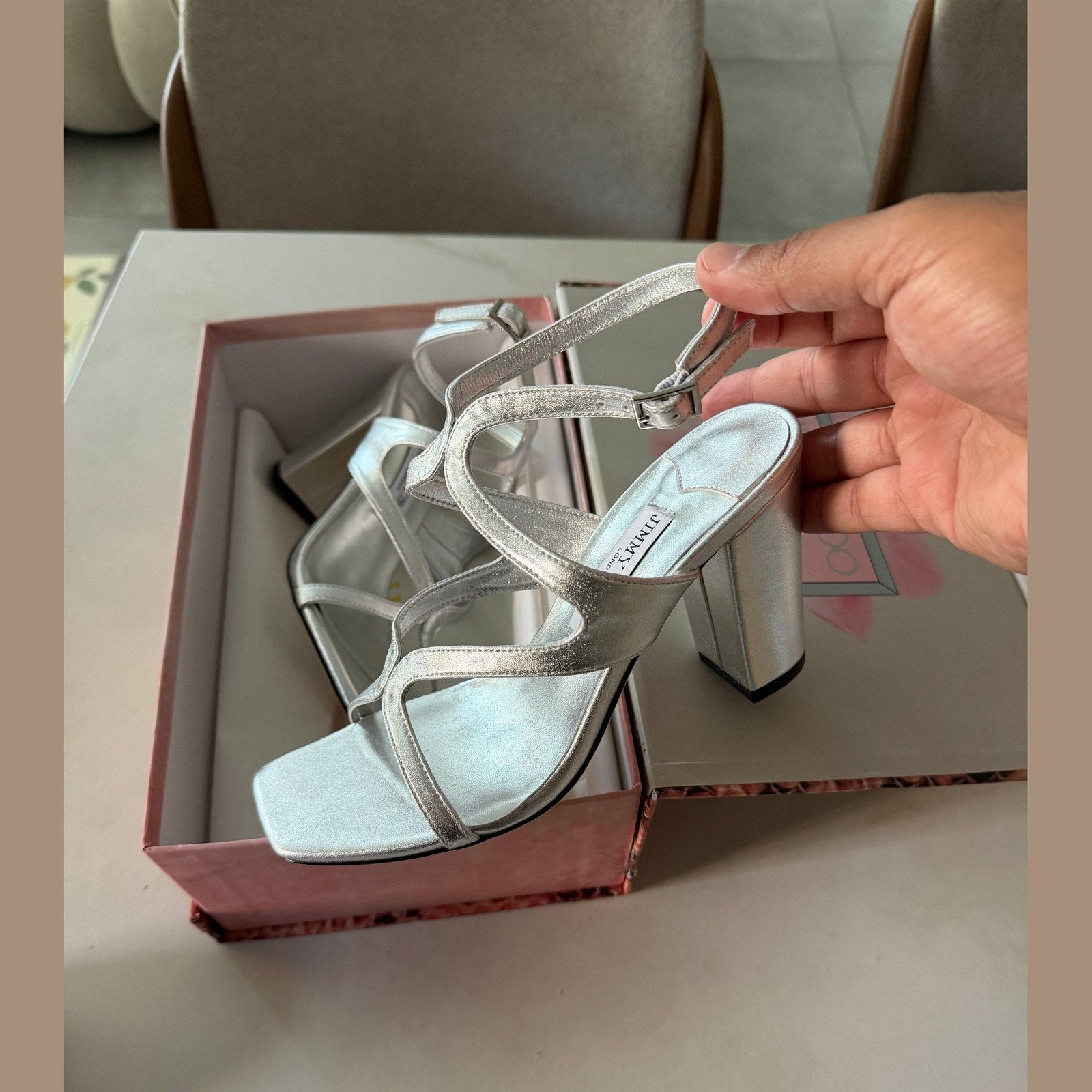 Image of jimmy choo heels במלאי