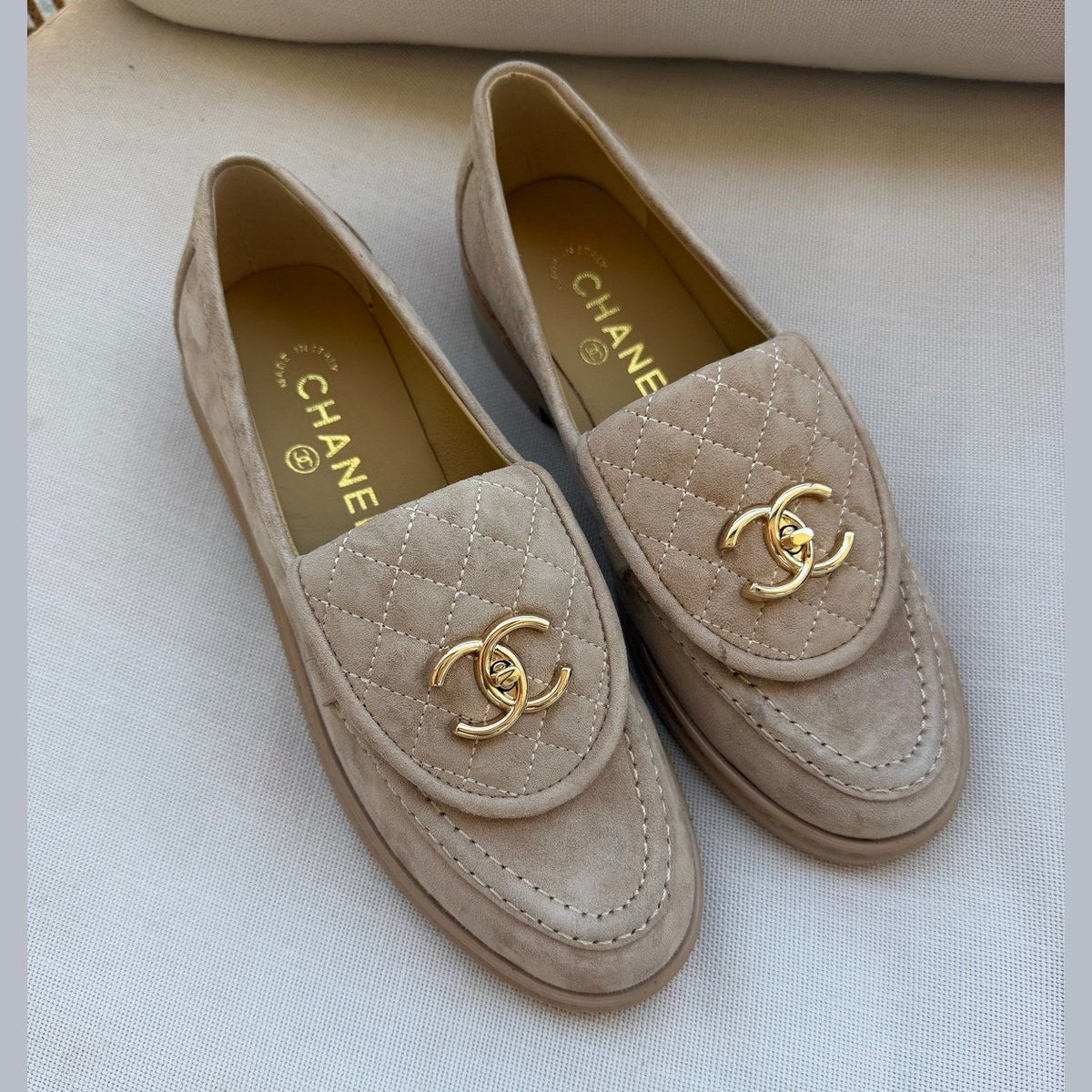 Chanel mocassins במלאי