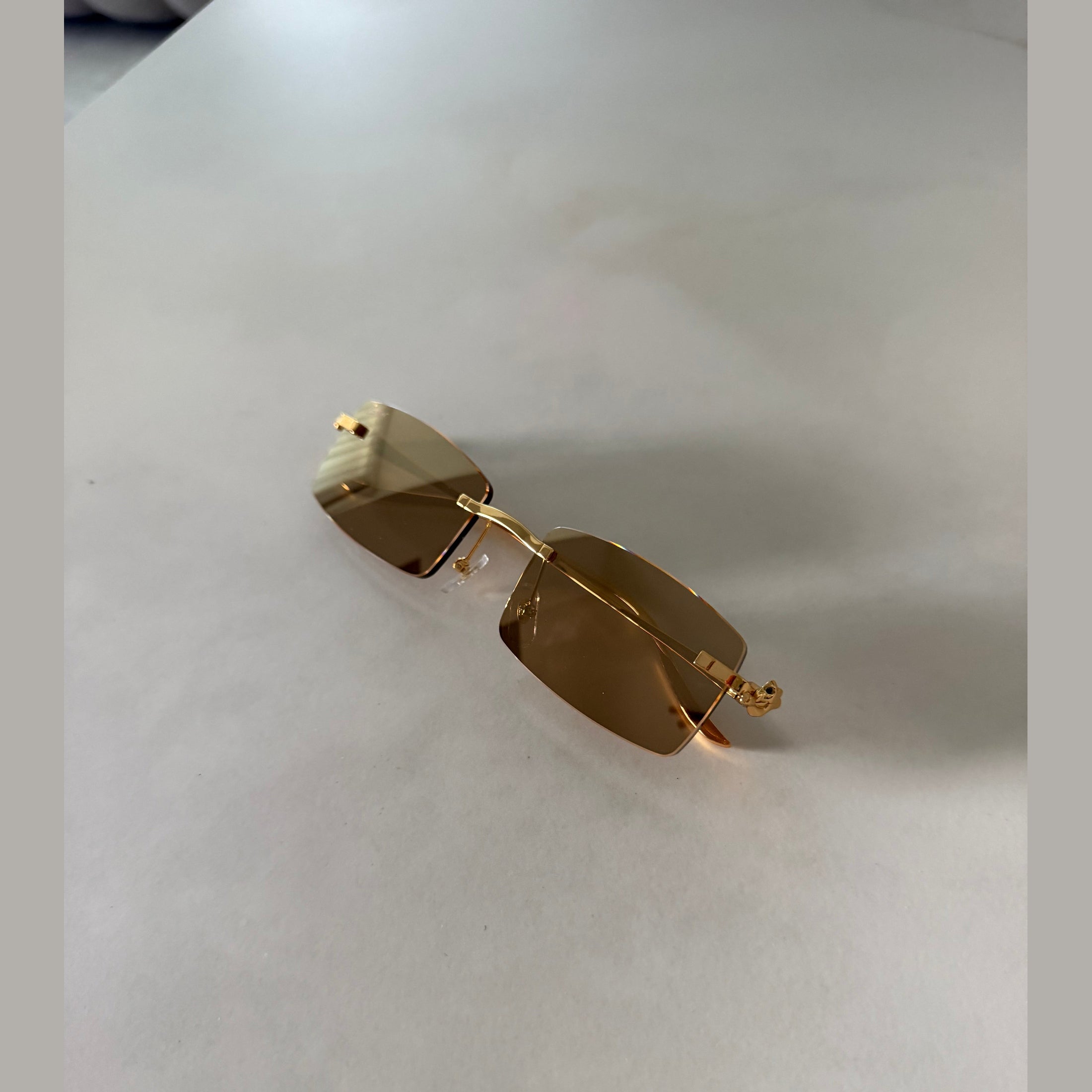 Image of Cartier - sunglasses במלאי
