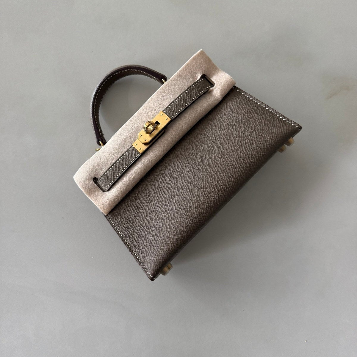 Hermès   אטופי עם זהב kelly 20cm   במלאי