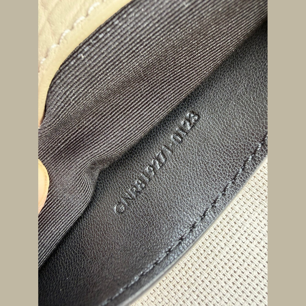 Saint Laurent CASSANDRE במלאי