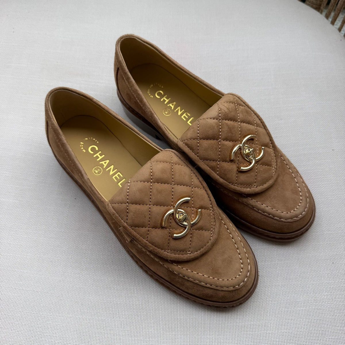 Chanel mocassins במלאי
