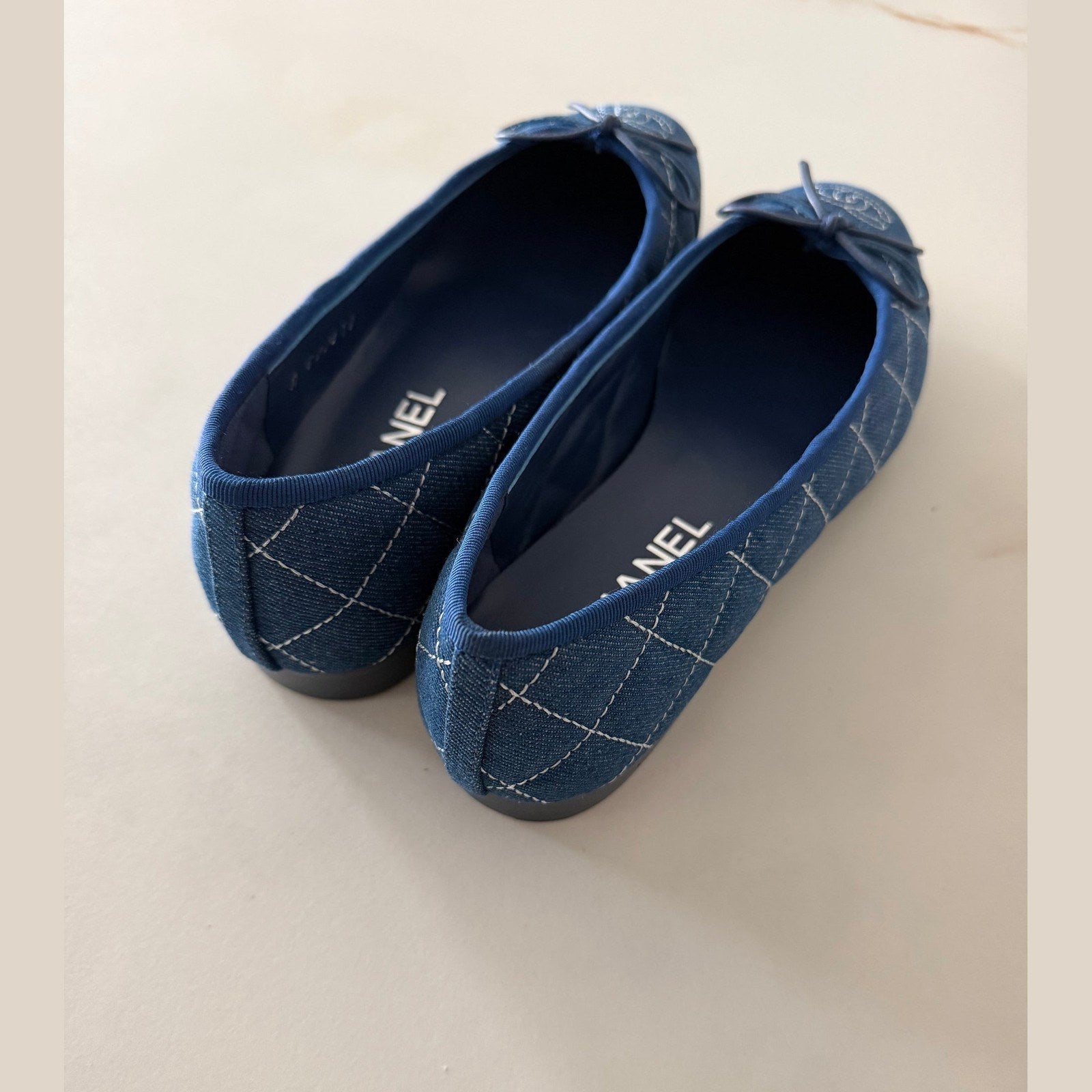 Image of Chanel flat במלאי