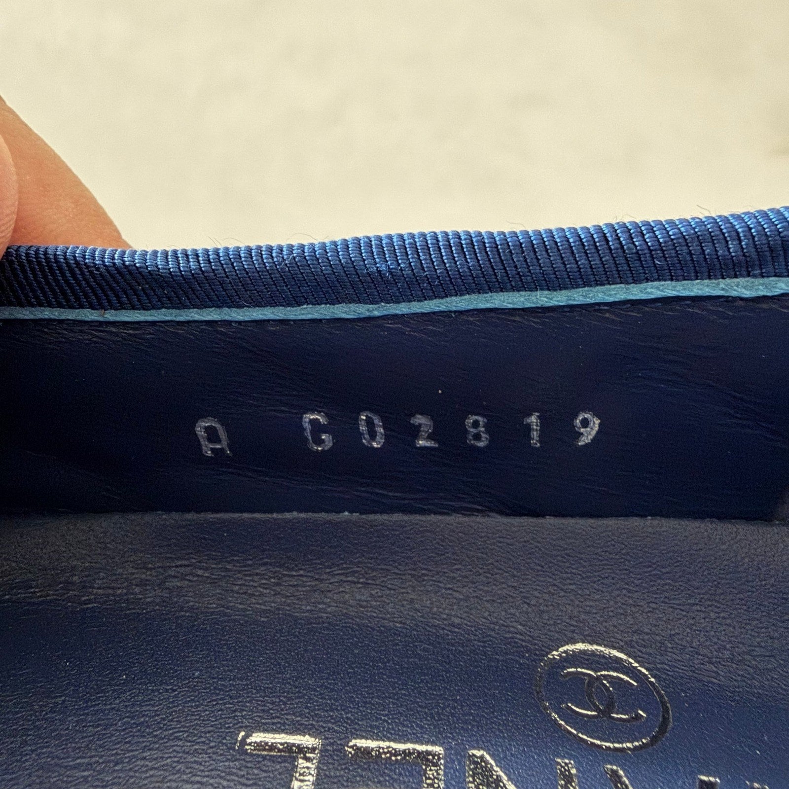 Chanel flat במלאי