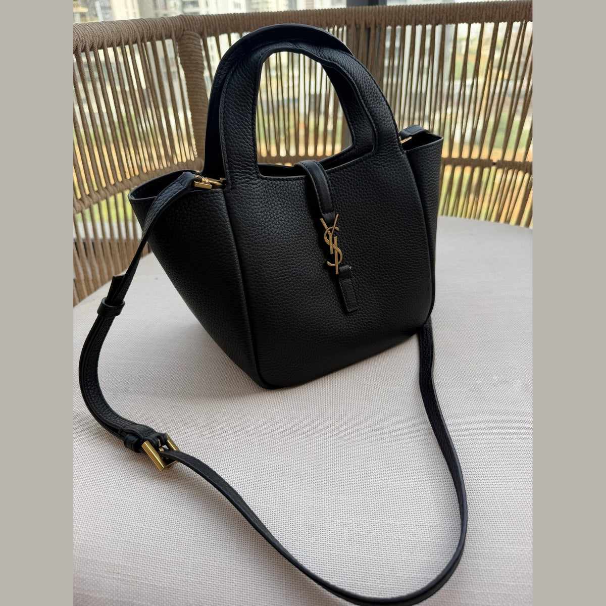 YSL LE 5 À 7 BABY במלאי