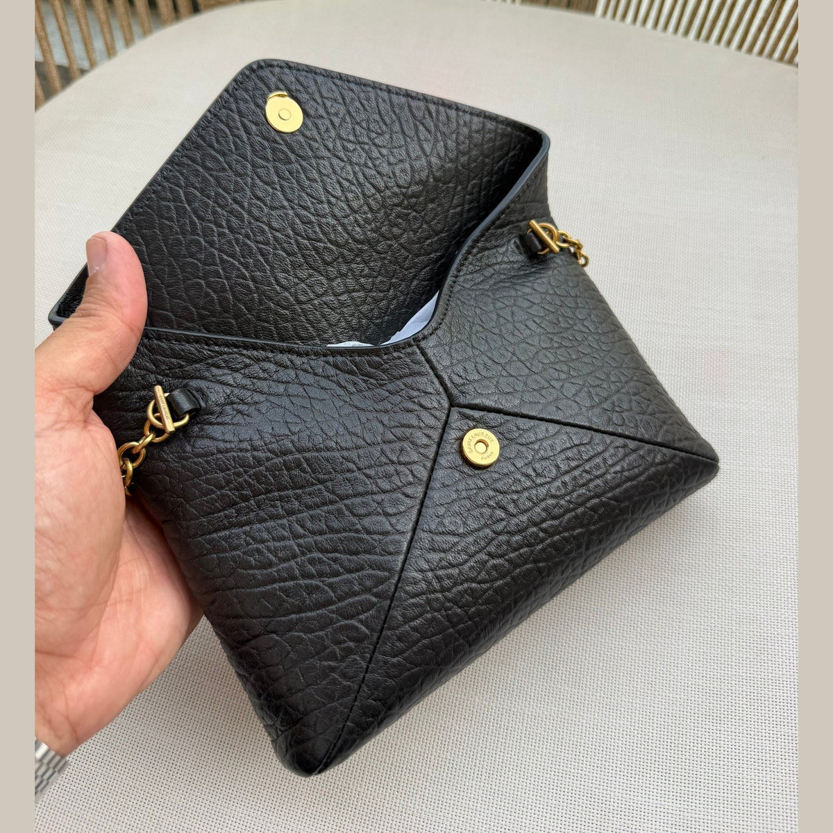 Saint Laurent CASSANDRE במלאי