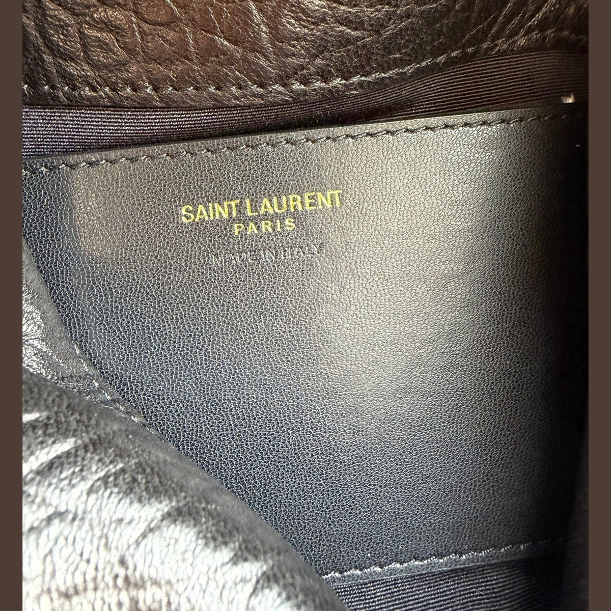 Saint Laurent CASSANDRE במלאי