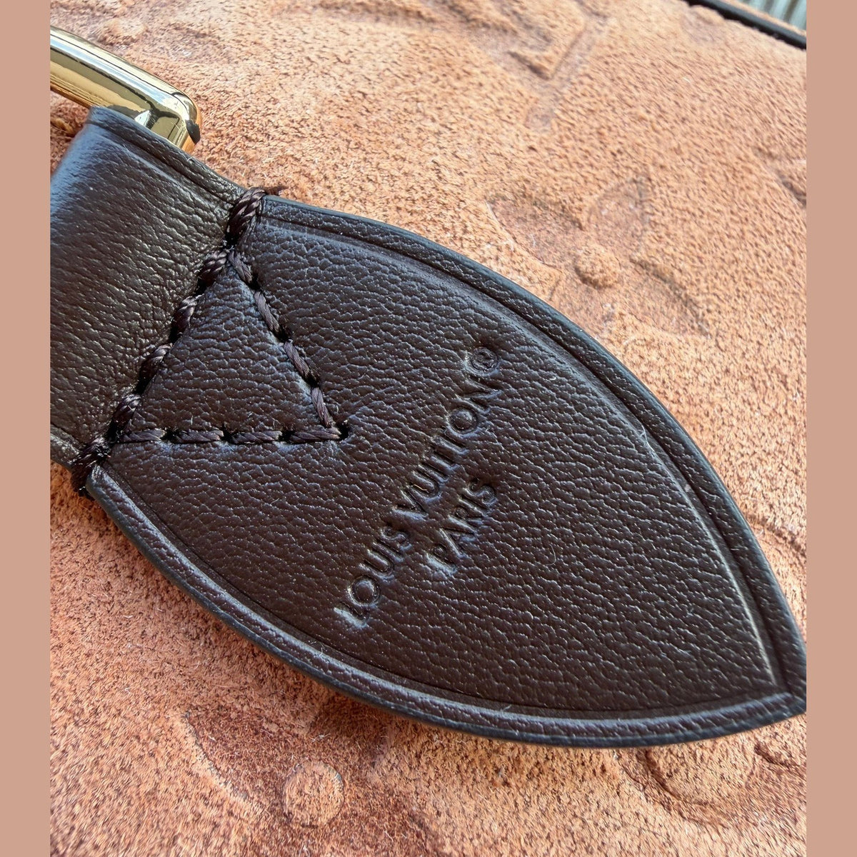 LV 25cm bag במלאי