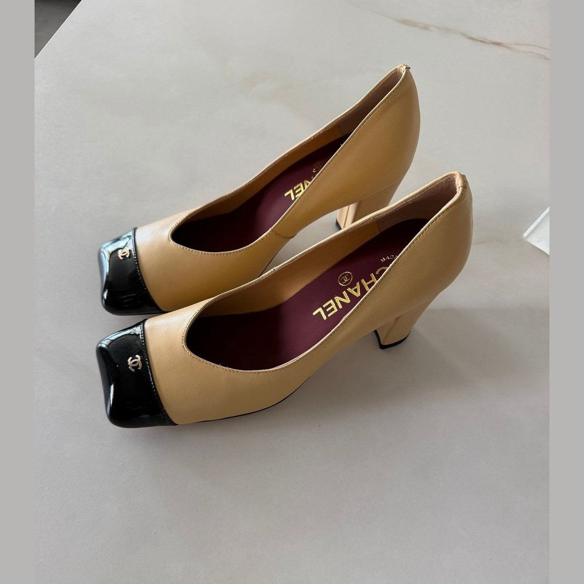 Chanel heels בז במלאי