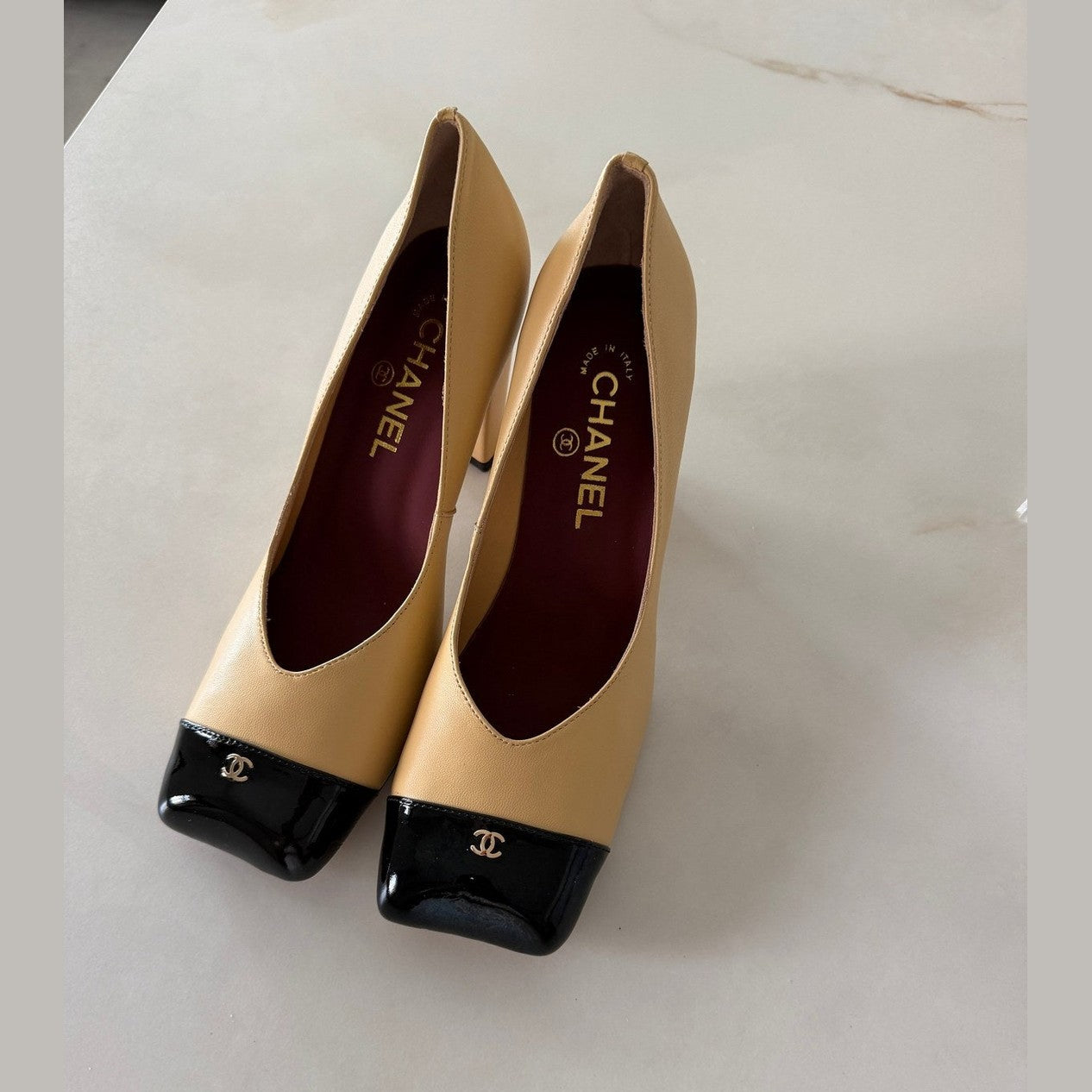 Chanel heels בז במלאי