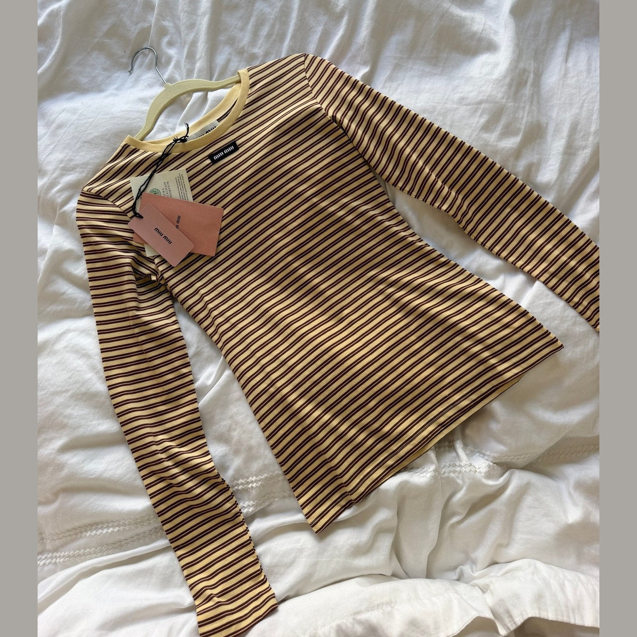 Image of Miu Miu Jersey tank top and T-shirt במלאי