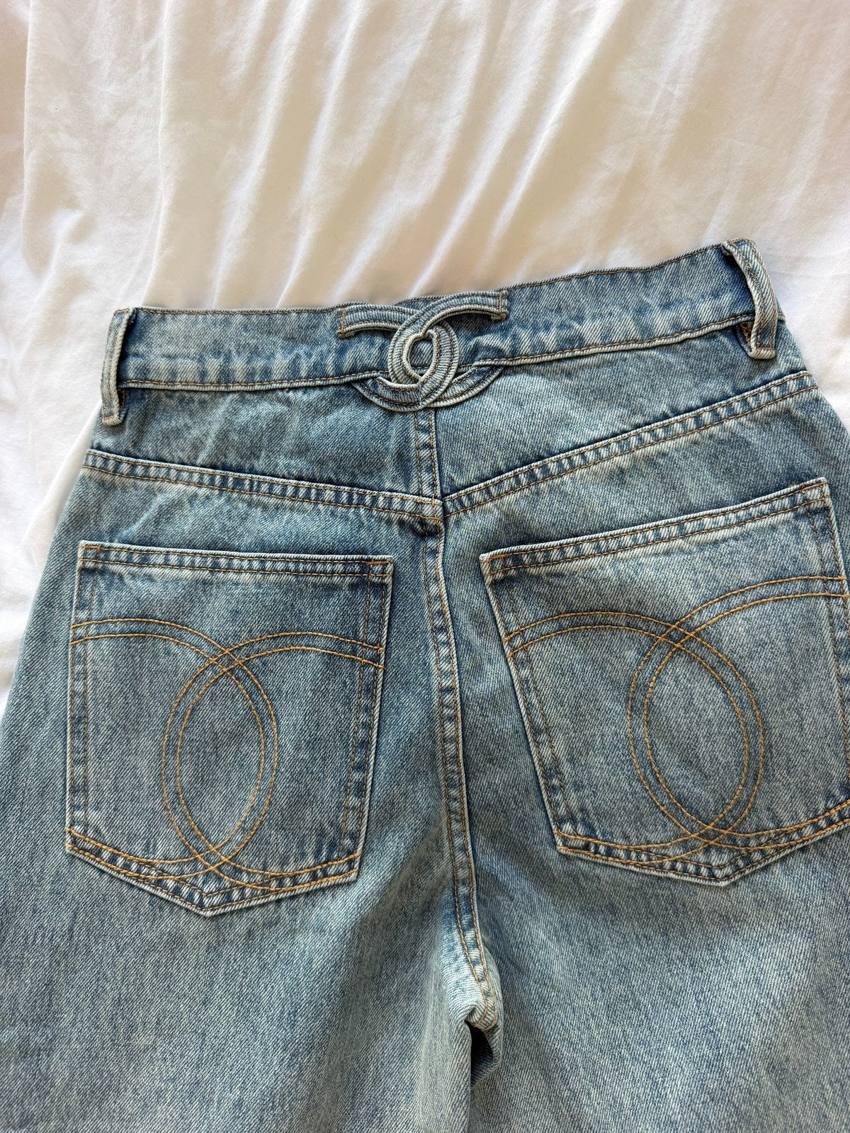 Image of CHANEL JEANS במלאי