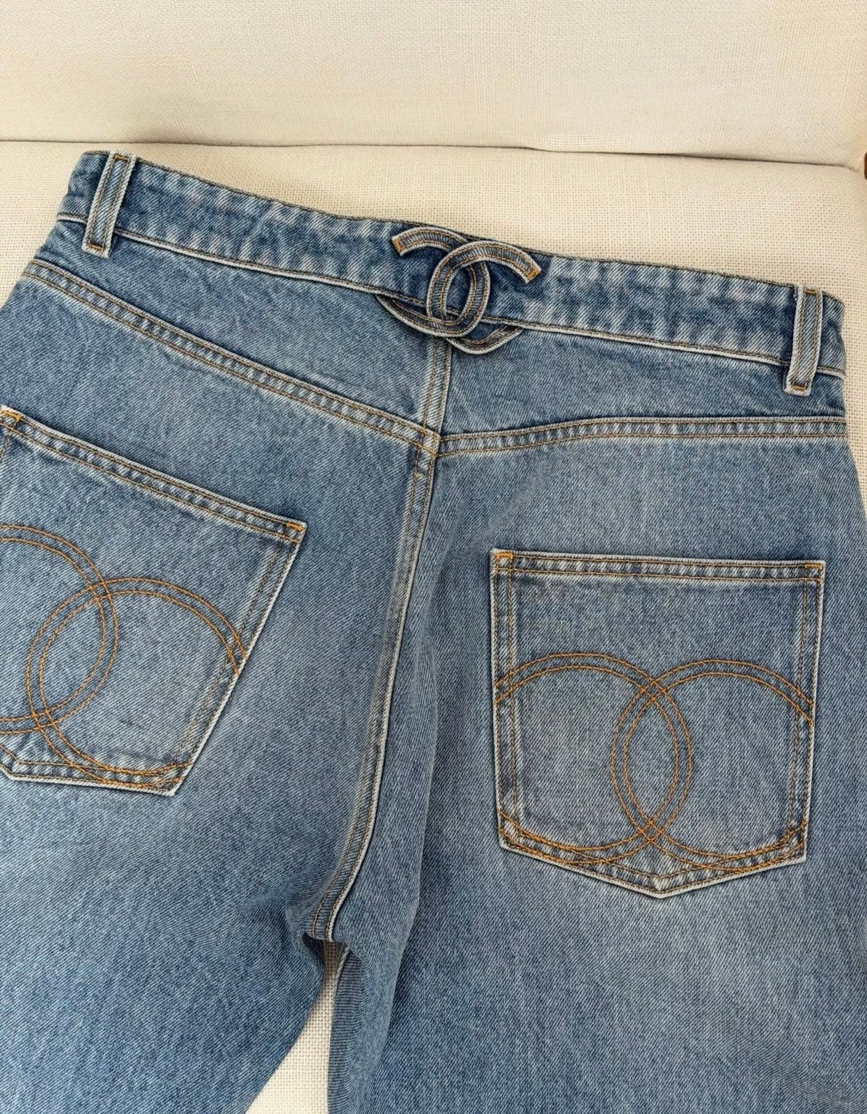 Image of CHANEL JEANS במלאי