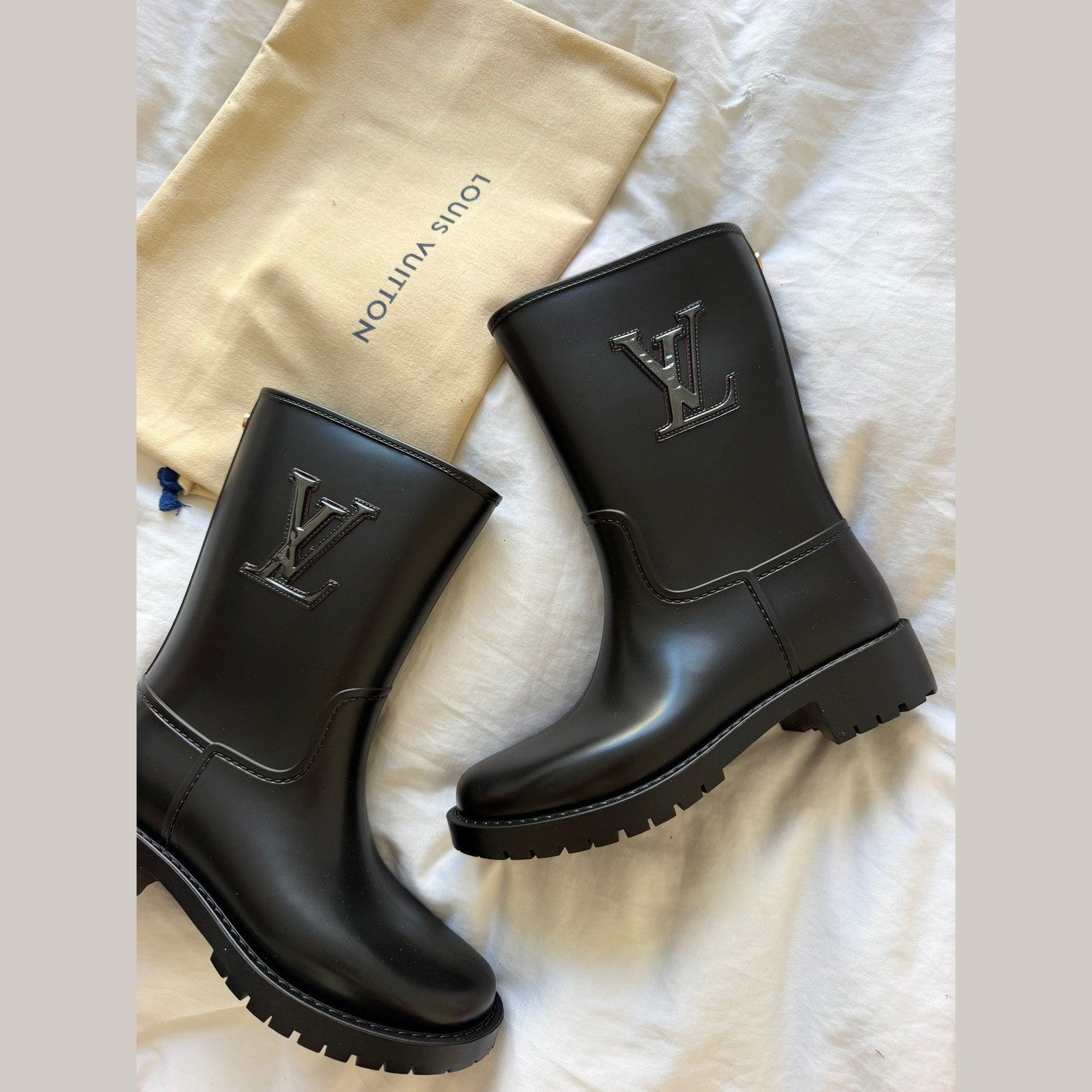 Image of LV boots במלאי
