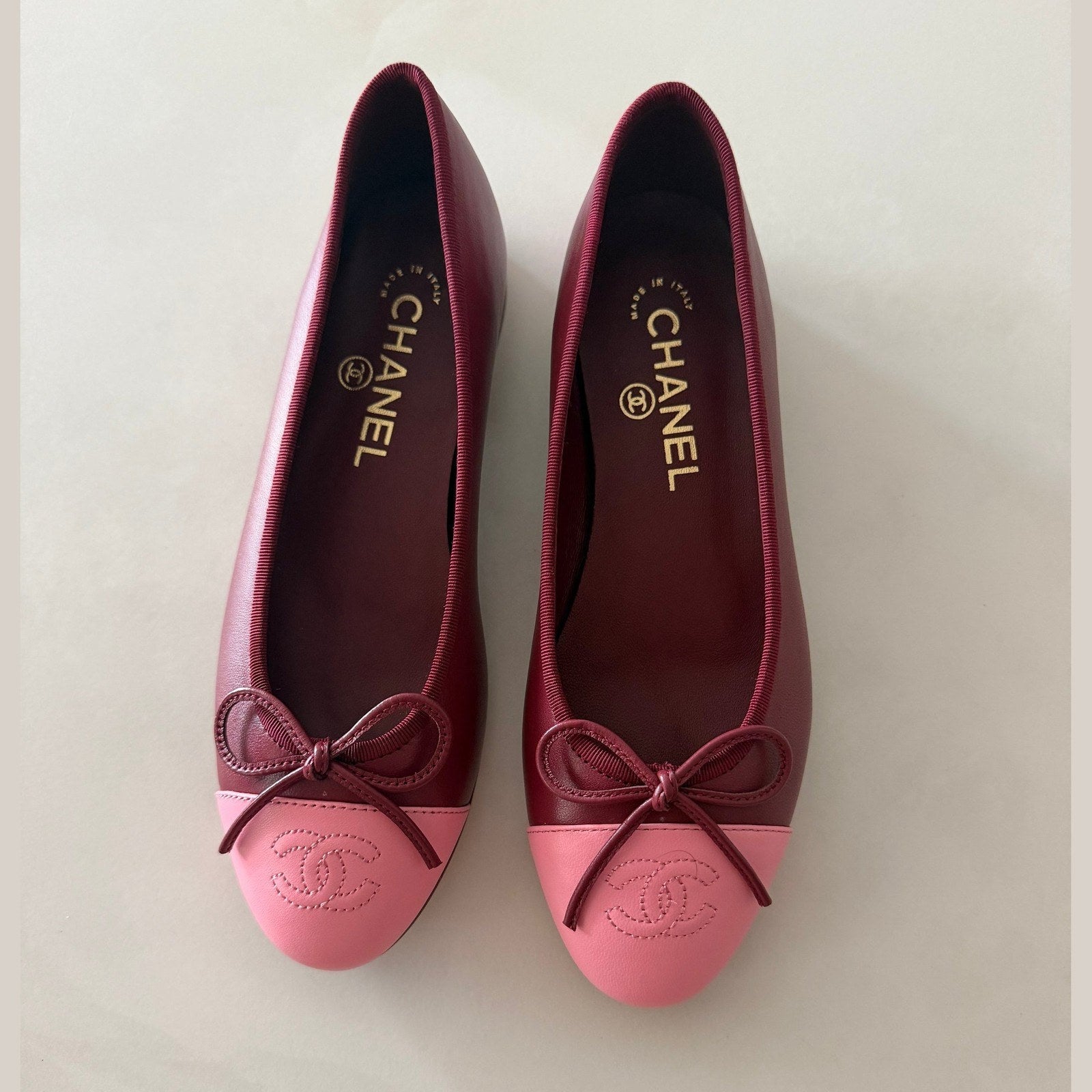 Chanel flat במלאי