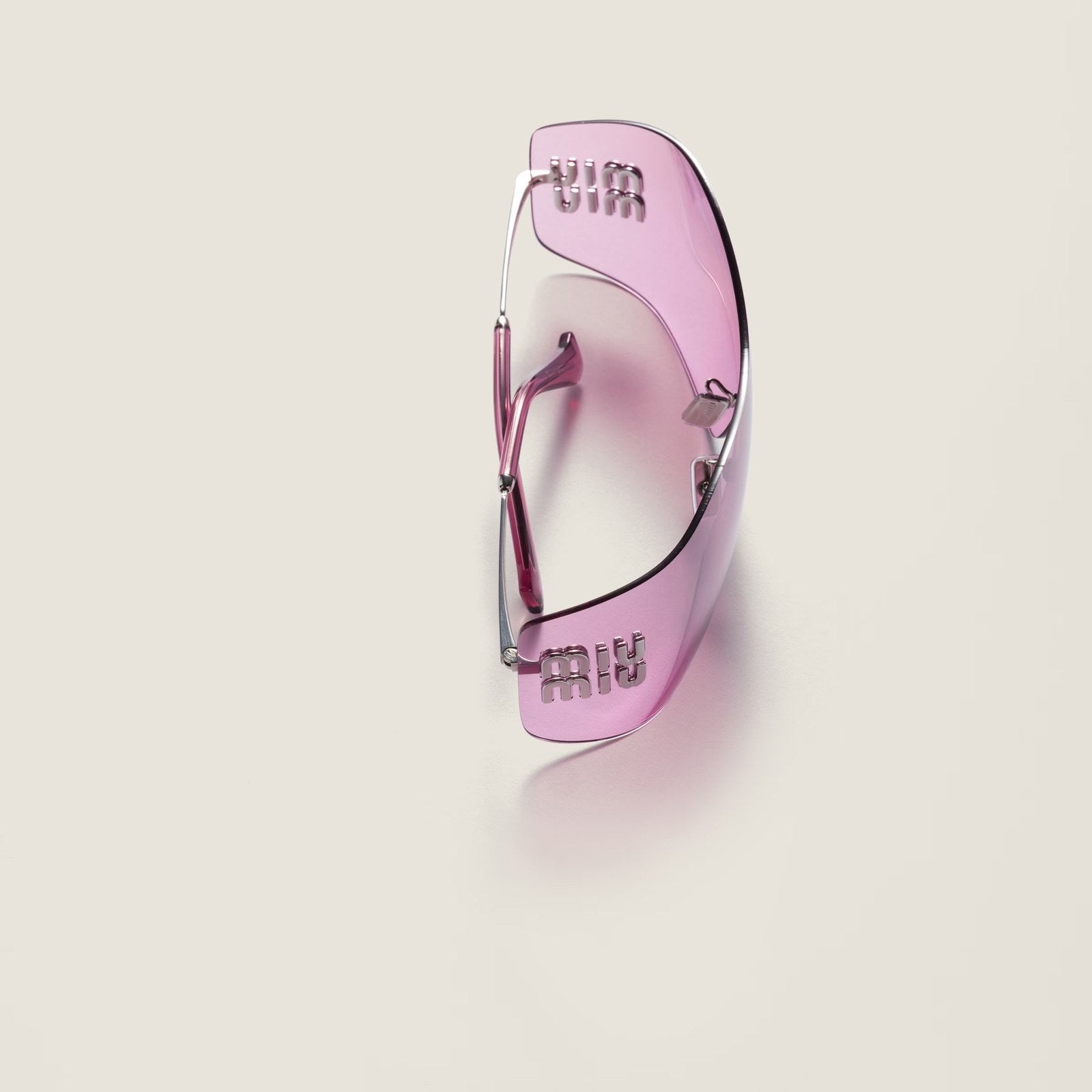 Image of מיו מיו משקפי שמש