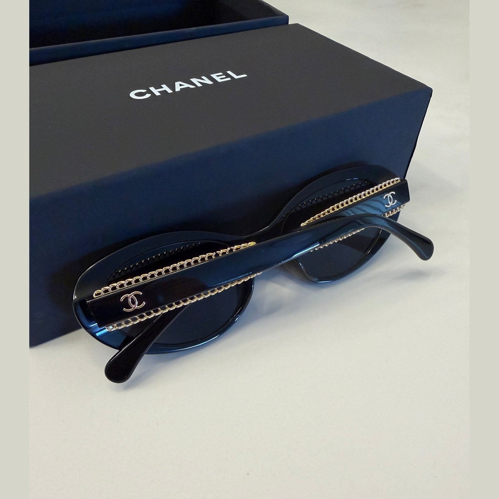 משקפי שמש CHANEL