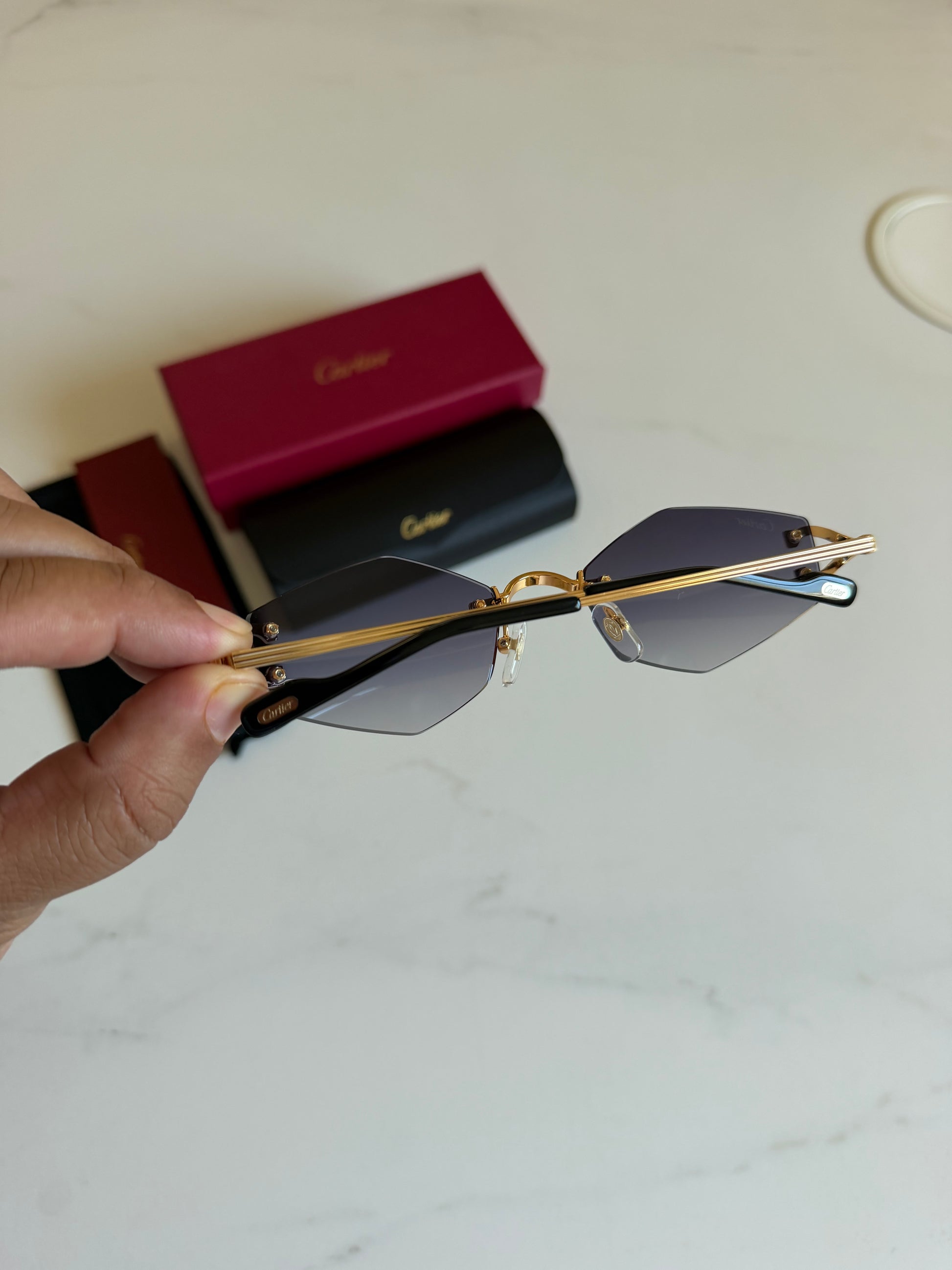 Cartier - sunglasses במלאי