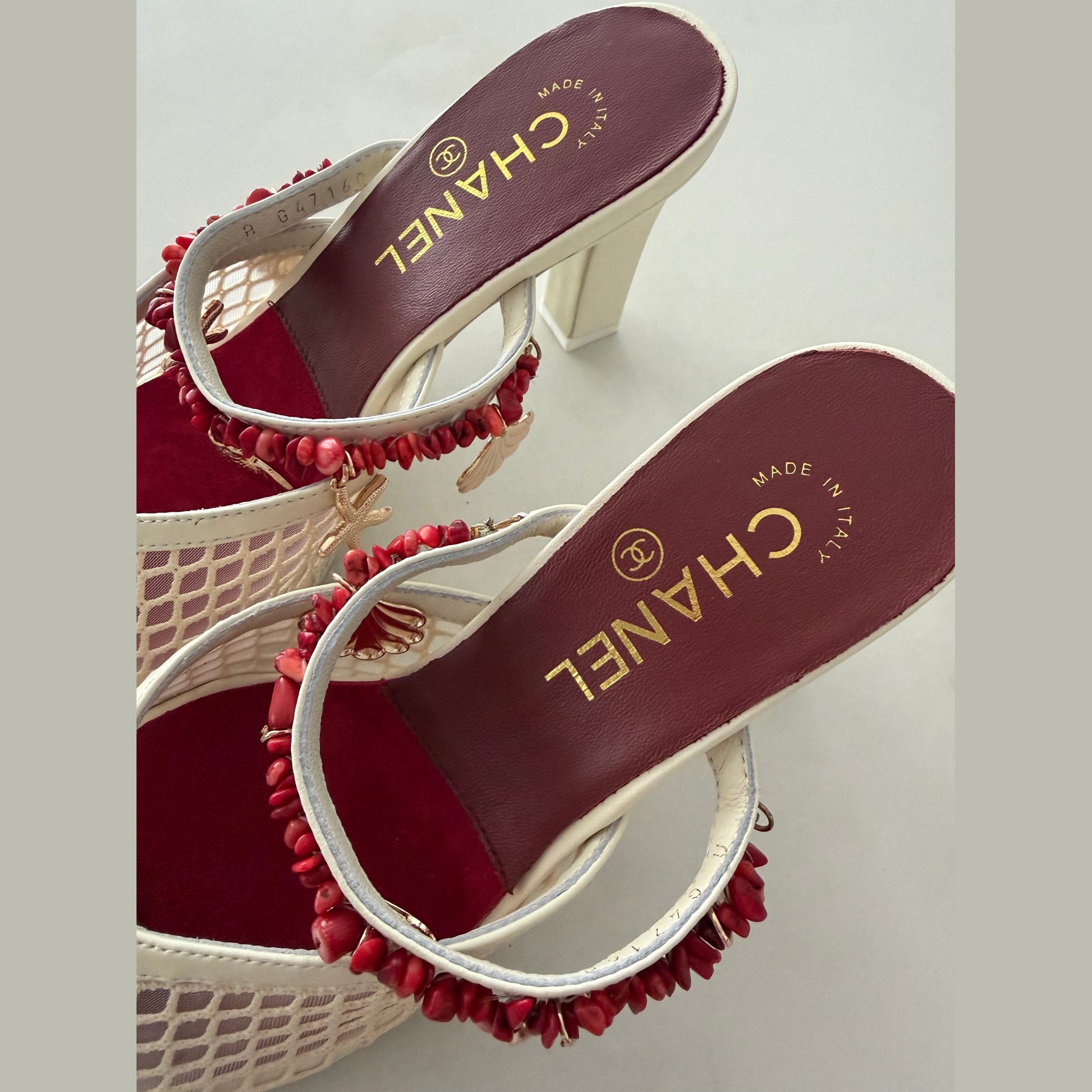 Image of CHANEL heels במלאי