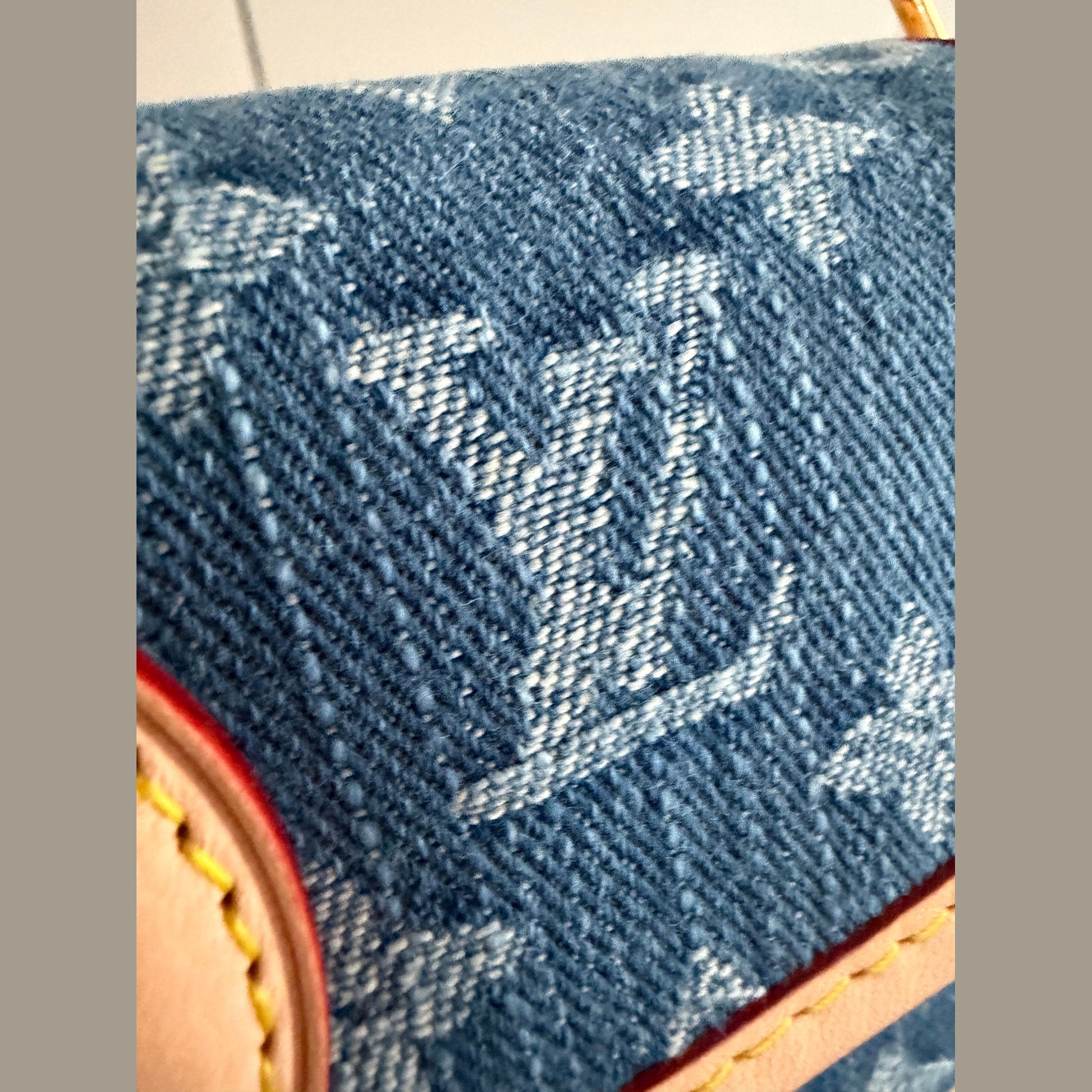 LV nano bag במלאי