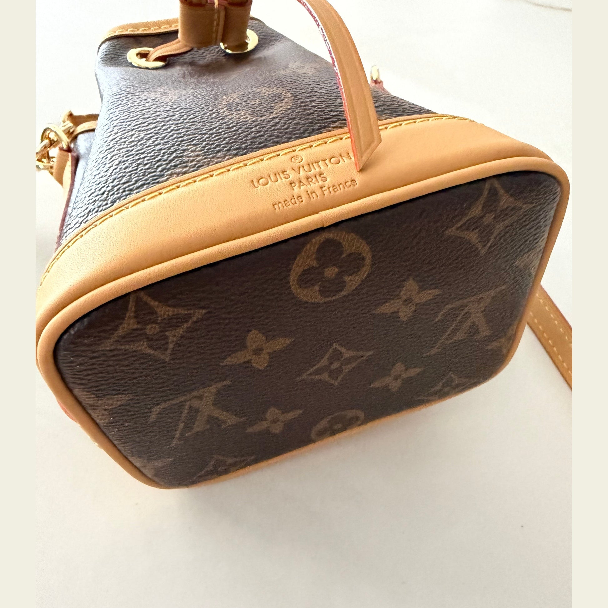 LV nano bag במלאי