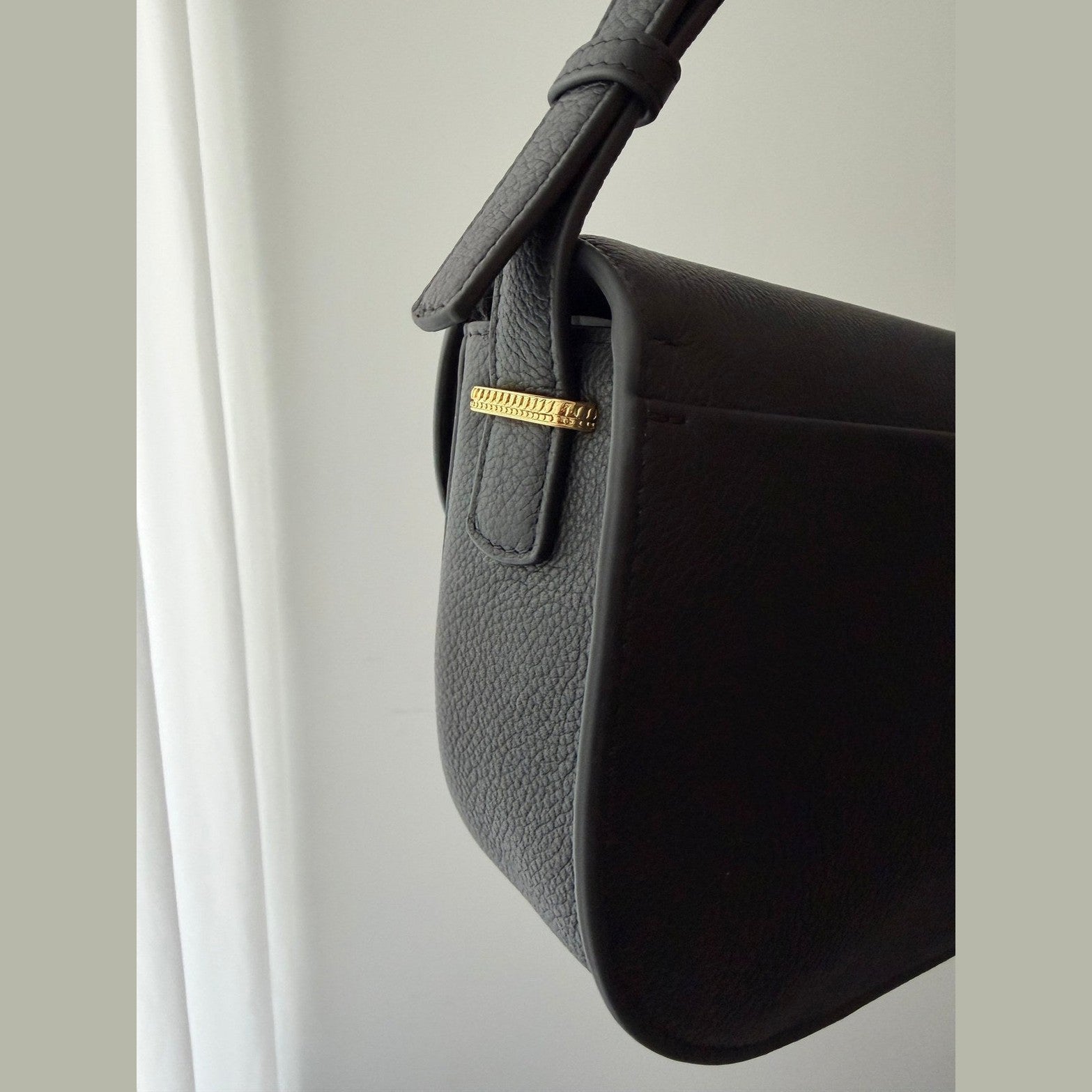 Image of DIOR bag במלאי