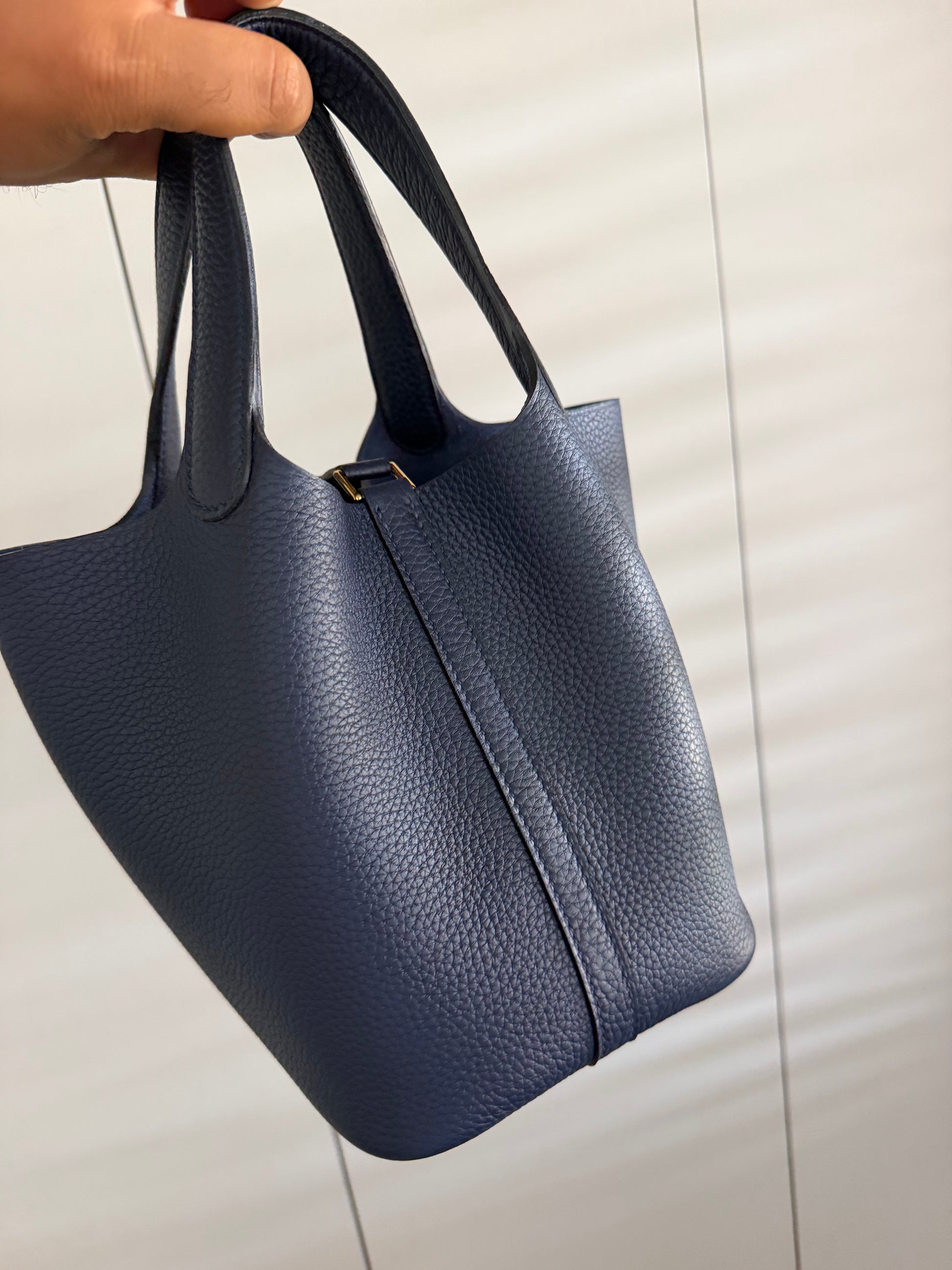 Hermès Picotin 18 במלאי כחול כהה