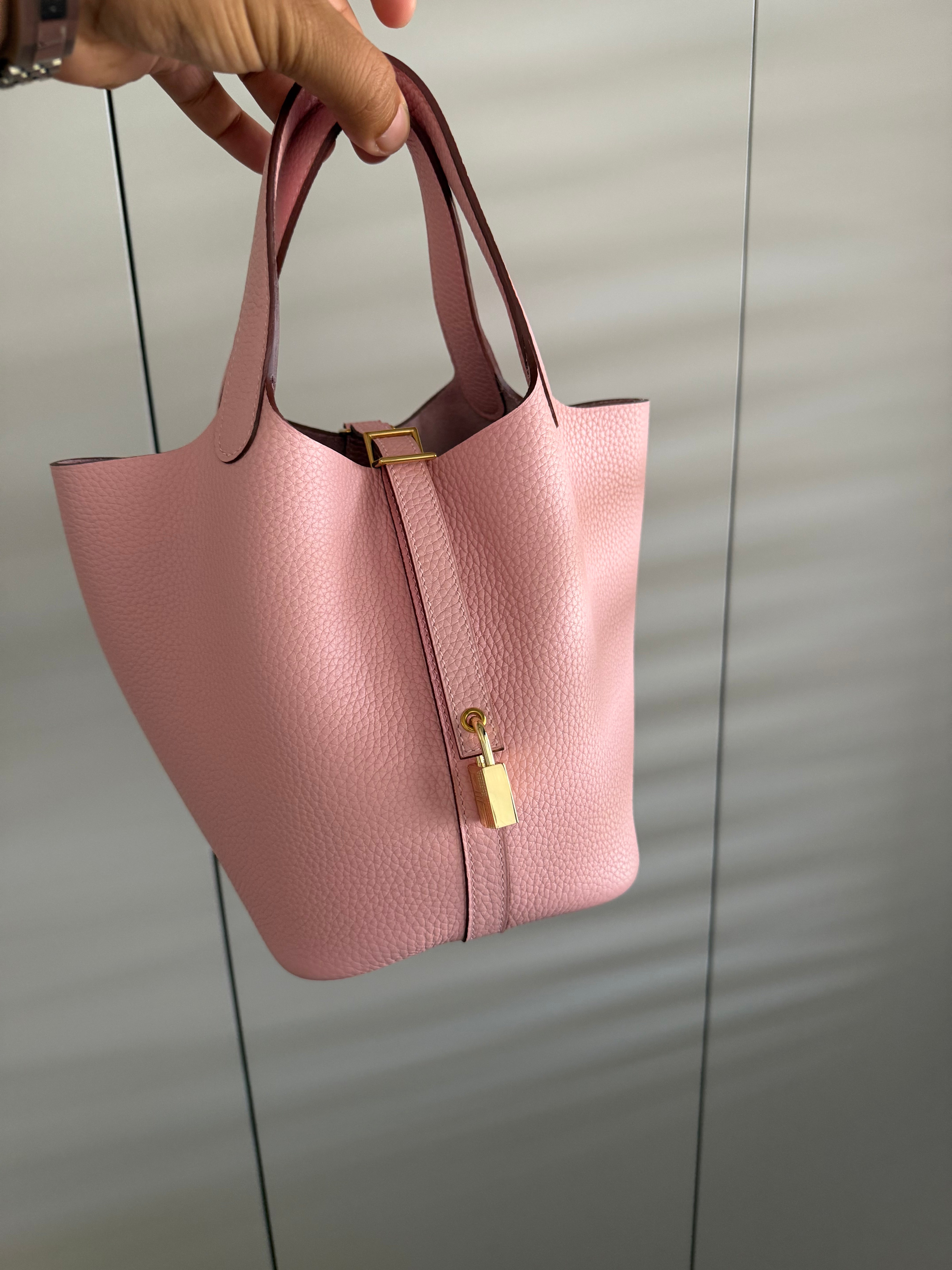 Image of Hermès Picotin 18 במלאי ורוד עם זהב