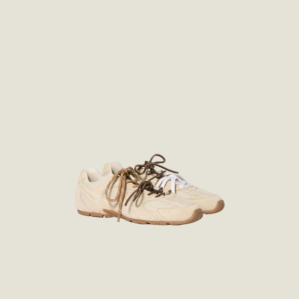 Miu Miu X New Balance במלאי
