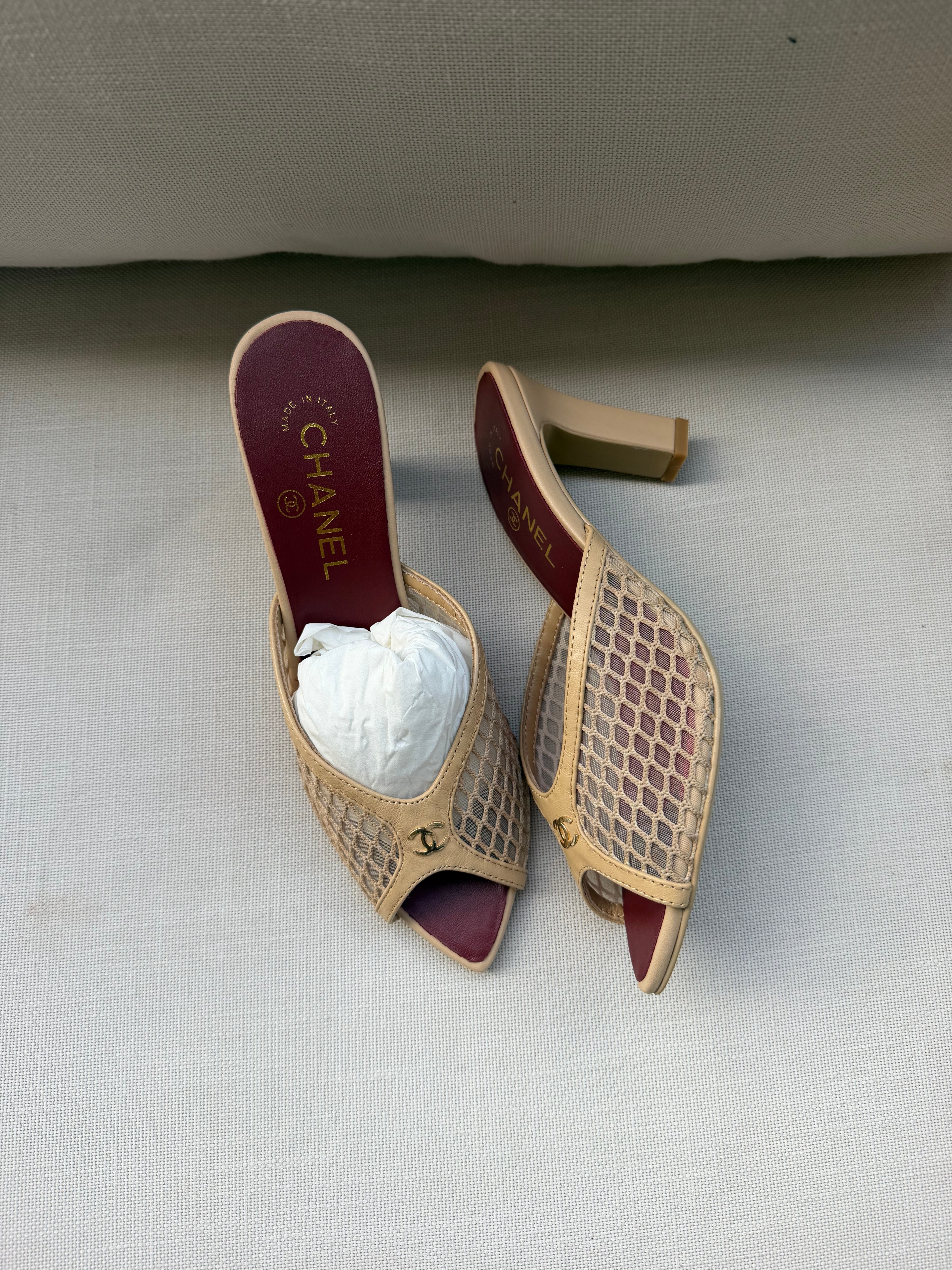 Image of Chanel mules במלאי