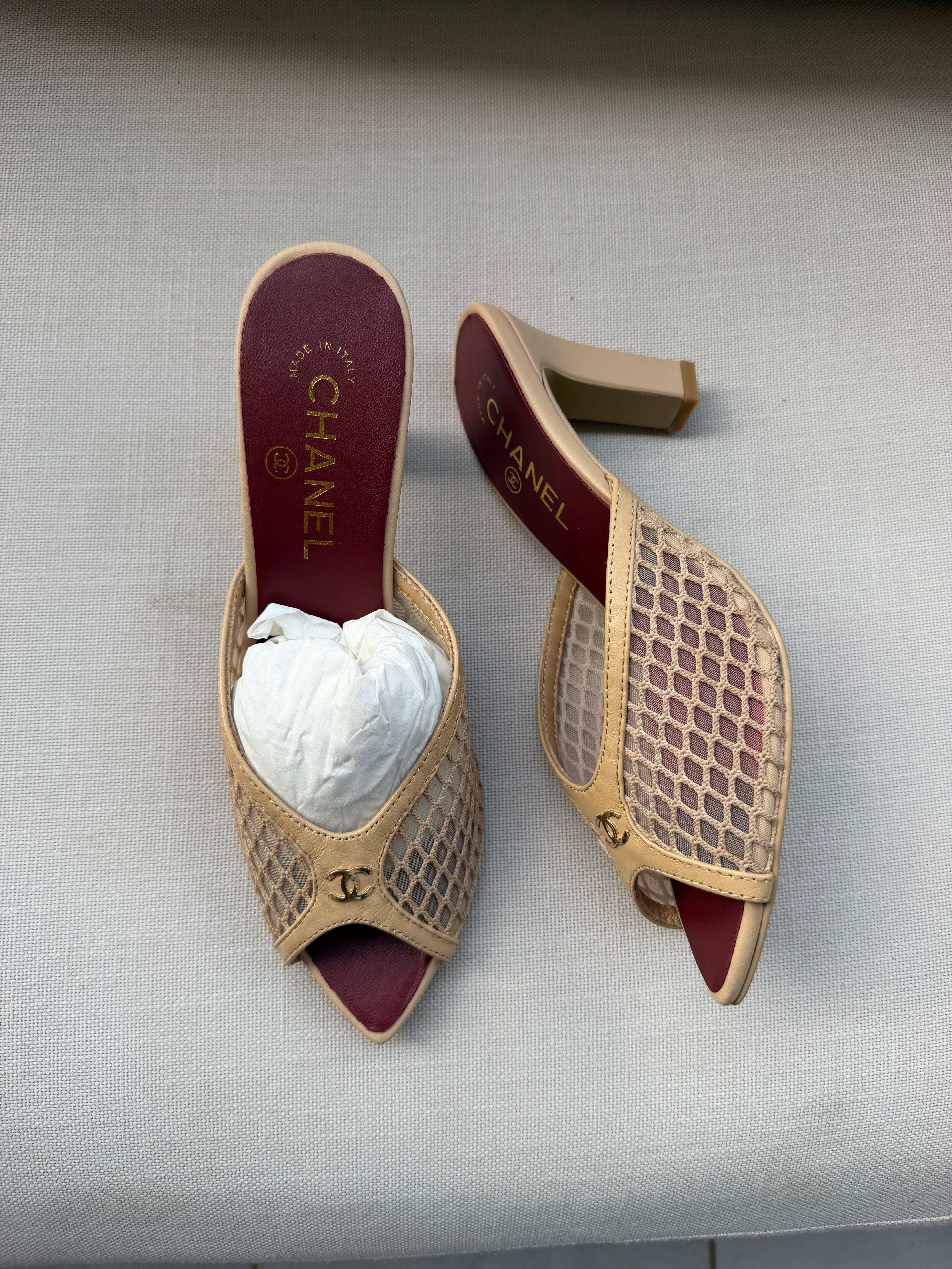Image of Chanel mules במלאי