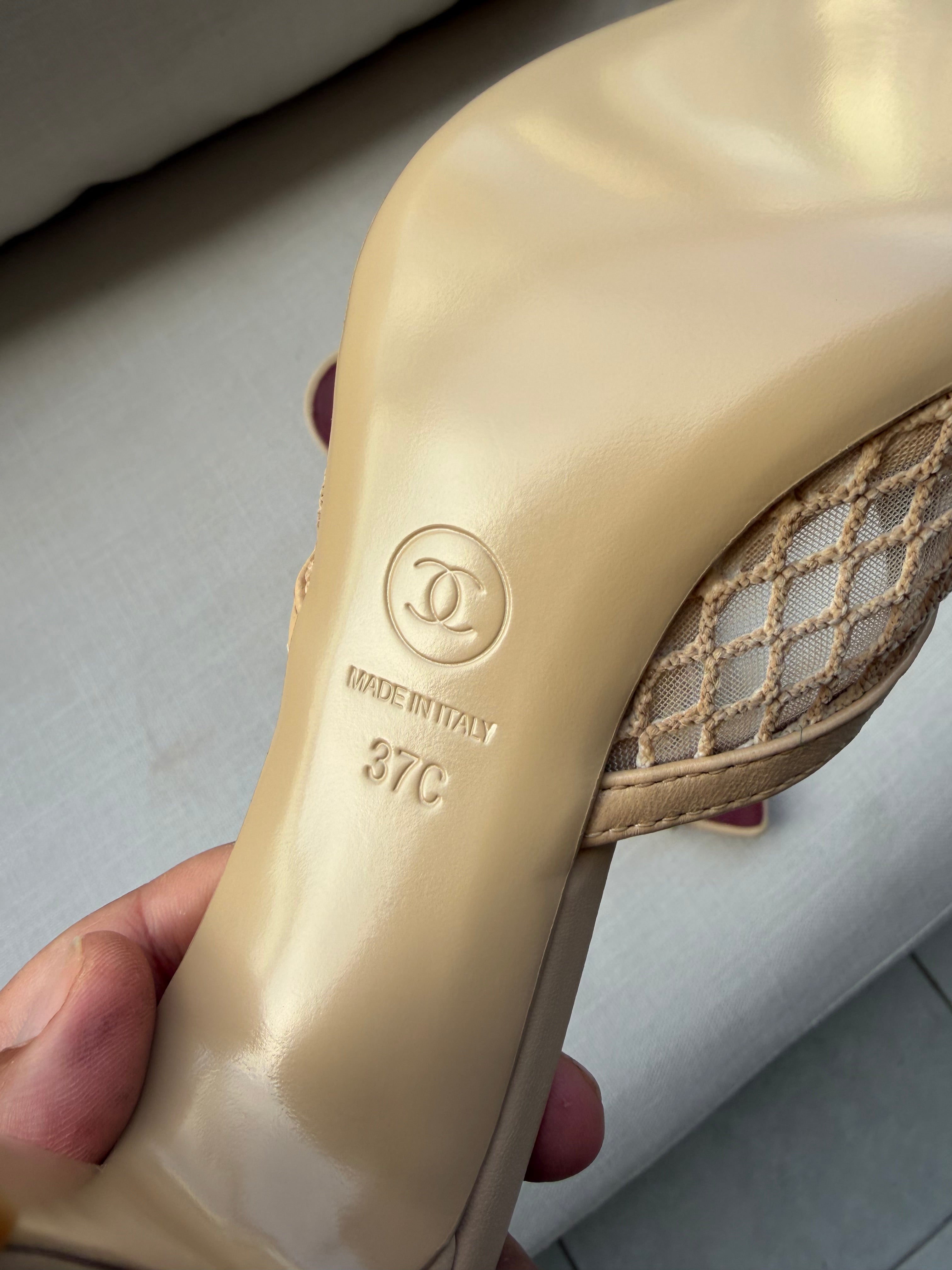 Image of Chanel mules במלאי