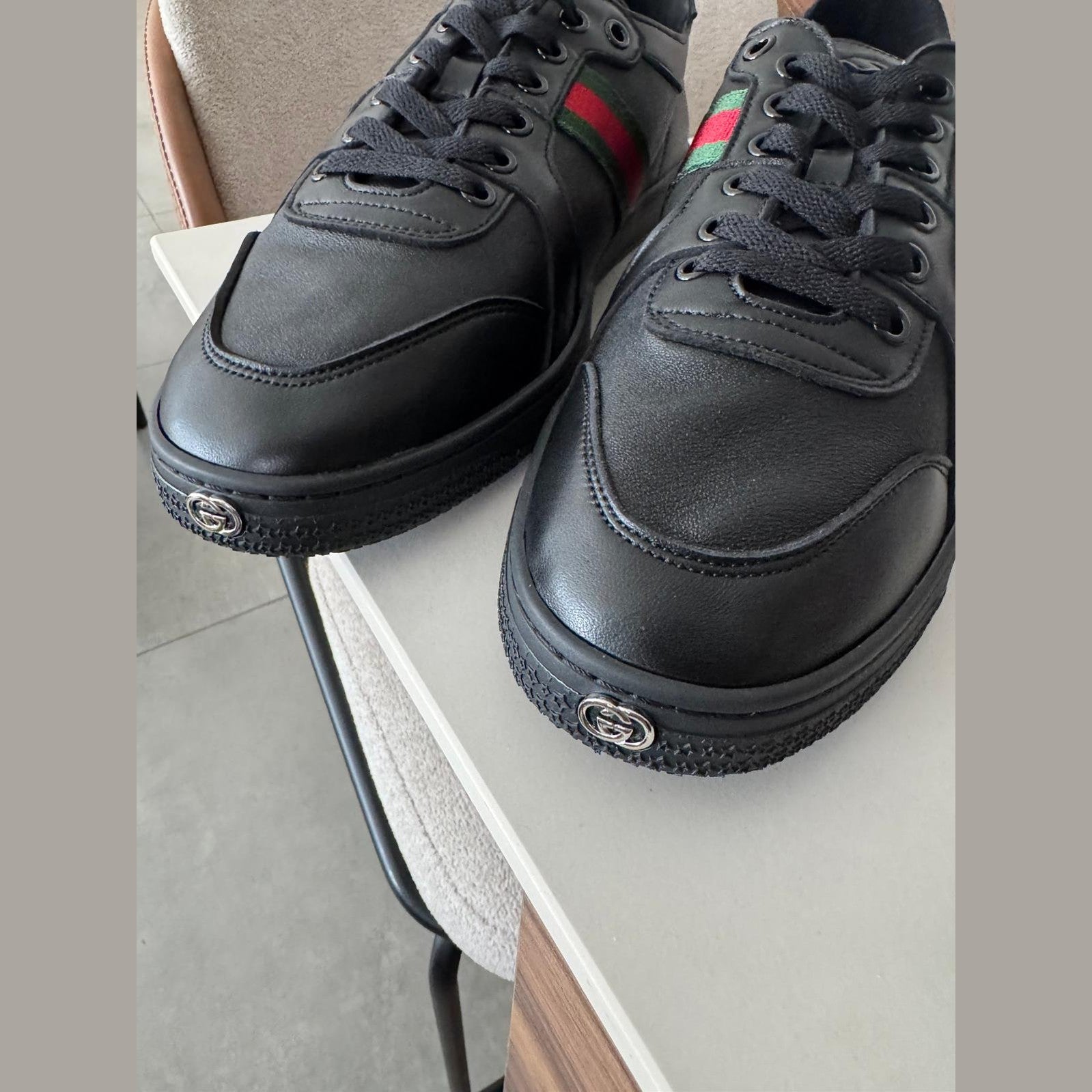gucci סניקרס לגבר במלאי